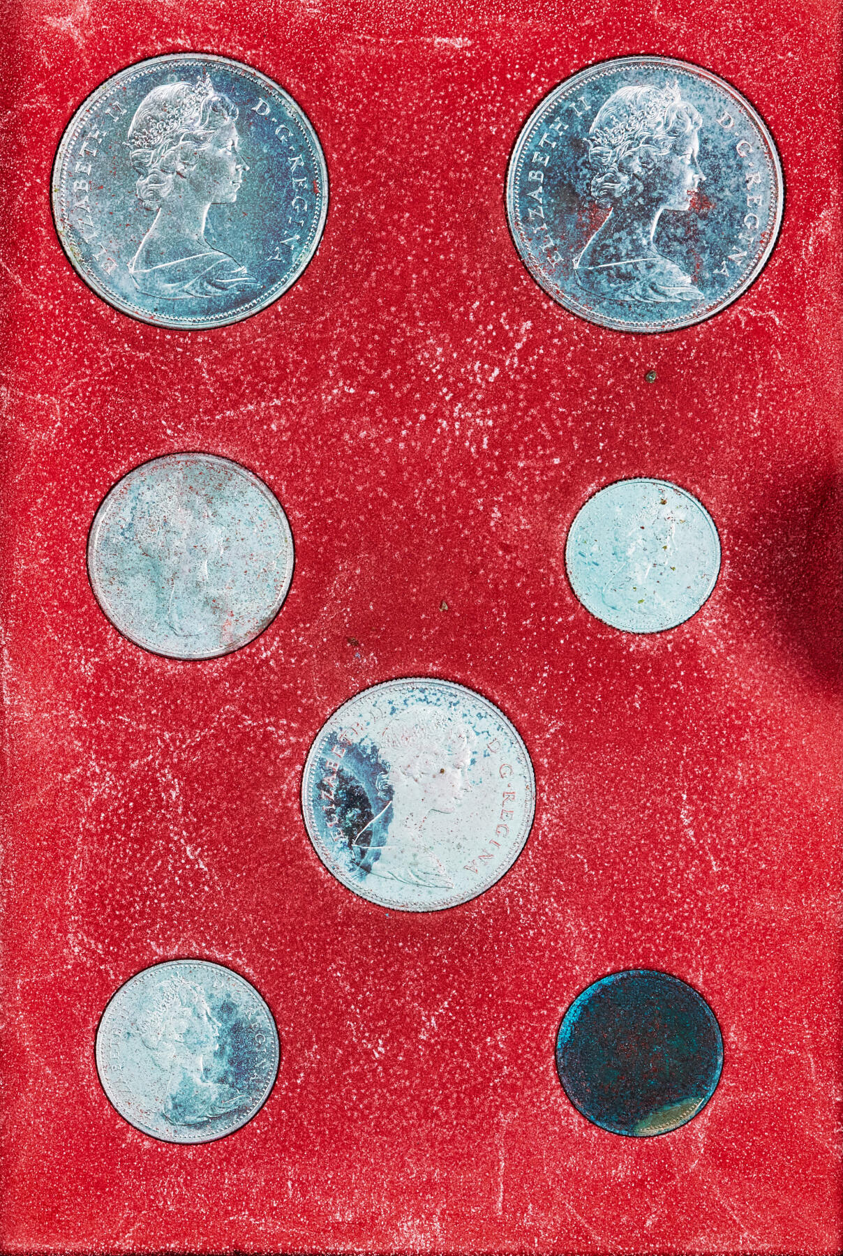 【俄甄集藏】2026年(046)01-07 星期三 晚 19:30 全场包邮 加拿大1971年纪念哥伦比亚省成立百年1分-1元盒装硬币7枚套，外皮磨损币面氧化严重，内包装老化