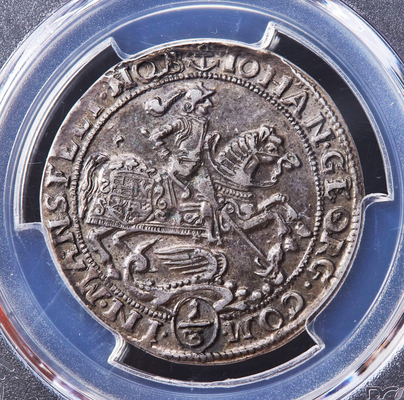 【俄甄集藏】2026年(046)01-07 星期三 晚 19:30 全场包邮 神圣罗马帝国-德国萨克森-艾斯莱本自由市1670年约翰·格奥尔格二世ABK版1/3泰勒圣乔治屠龙银币，PCGS XF45，黄油酱彩老包浆，罕见品种，唯一亚军