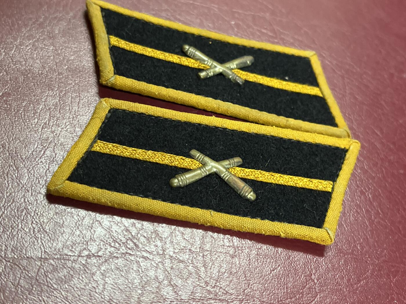 五十年代社会主义国家仿苏联徽章专场拍卖 五十年代苏联海岸炮兵学生徽章