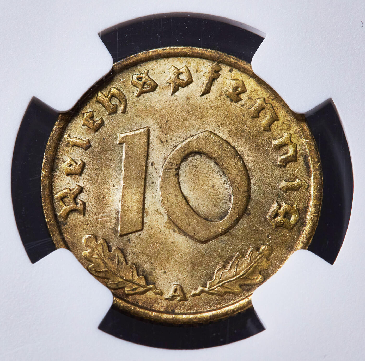 【俄甄集藏】2026年(046)01-07 星期三 晚 19:30 全场包邮 德国第三帝国1937年A版10芬尼铜币，NGC MS64，转光品相，原图联系客服或者查询相关官网查看1