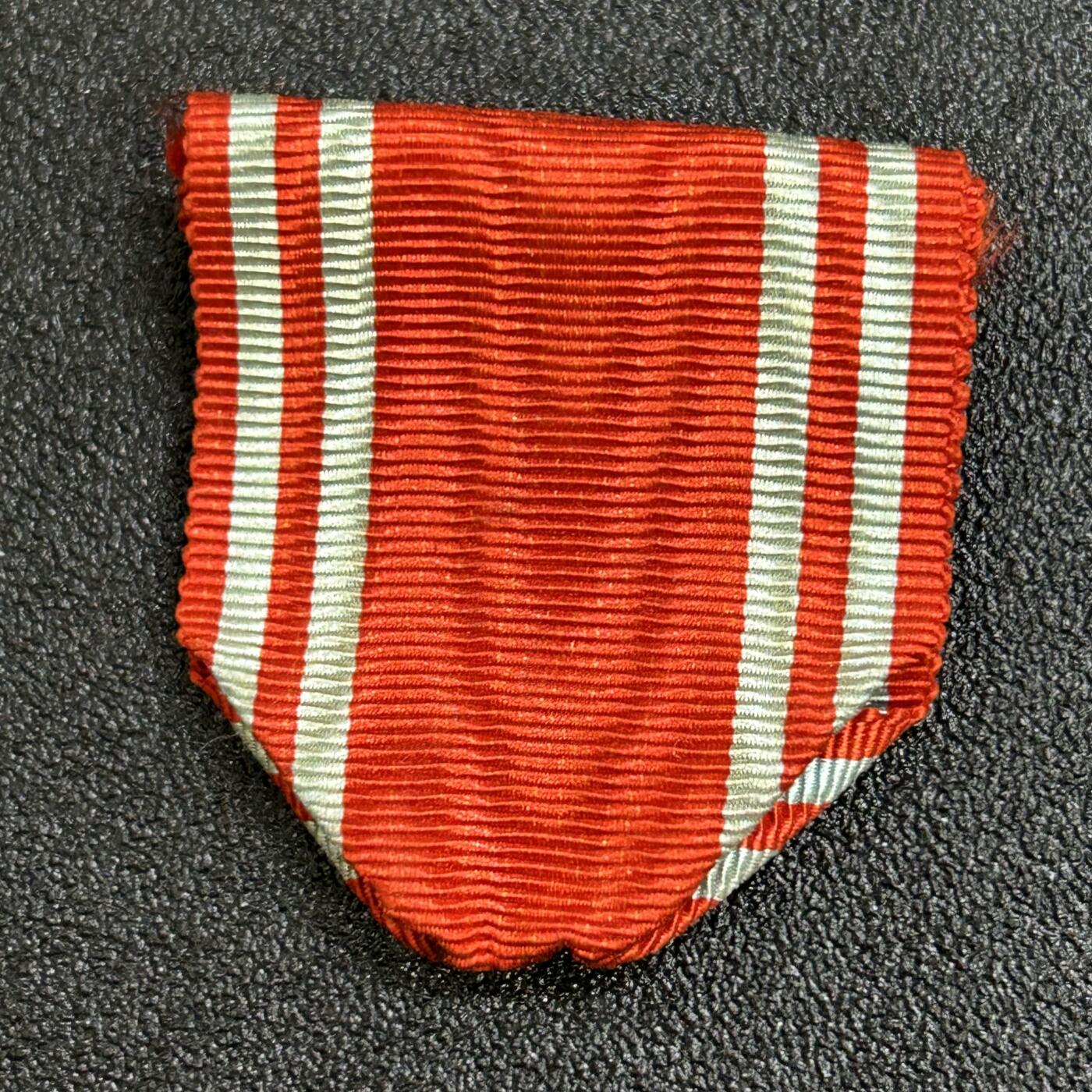 西秦中古拍卖第七十二期 不忘历史 抗战收藏 抗战时期日本红十字会奖章绶带