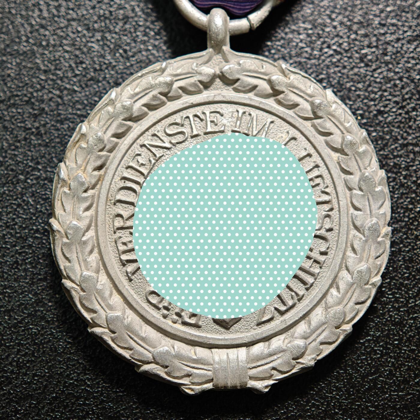 【德藏】世界币章拍卖第160期 德国二级防空奖章 早期铝制版 直径约：38.7mm/仅章；重约：11.4g（原图请联系客服）