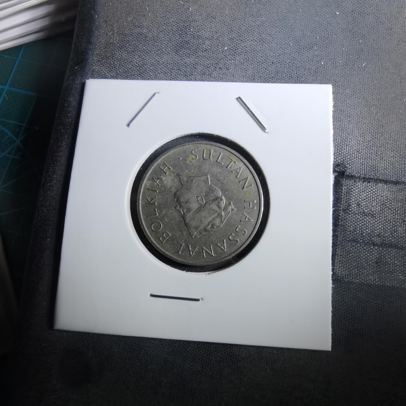 沼泽如烟--第950场 文莱1984年20分