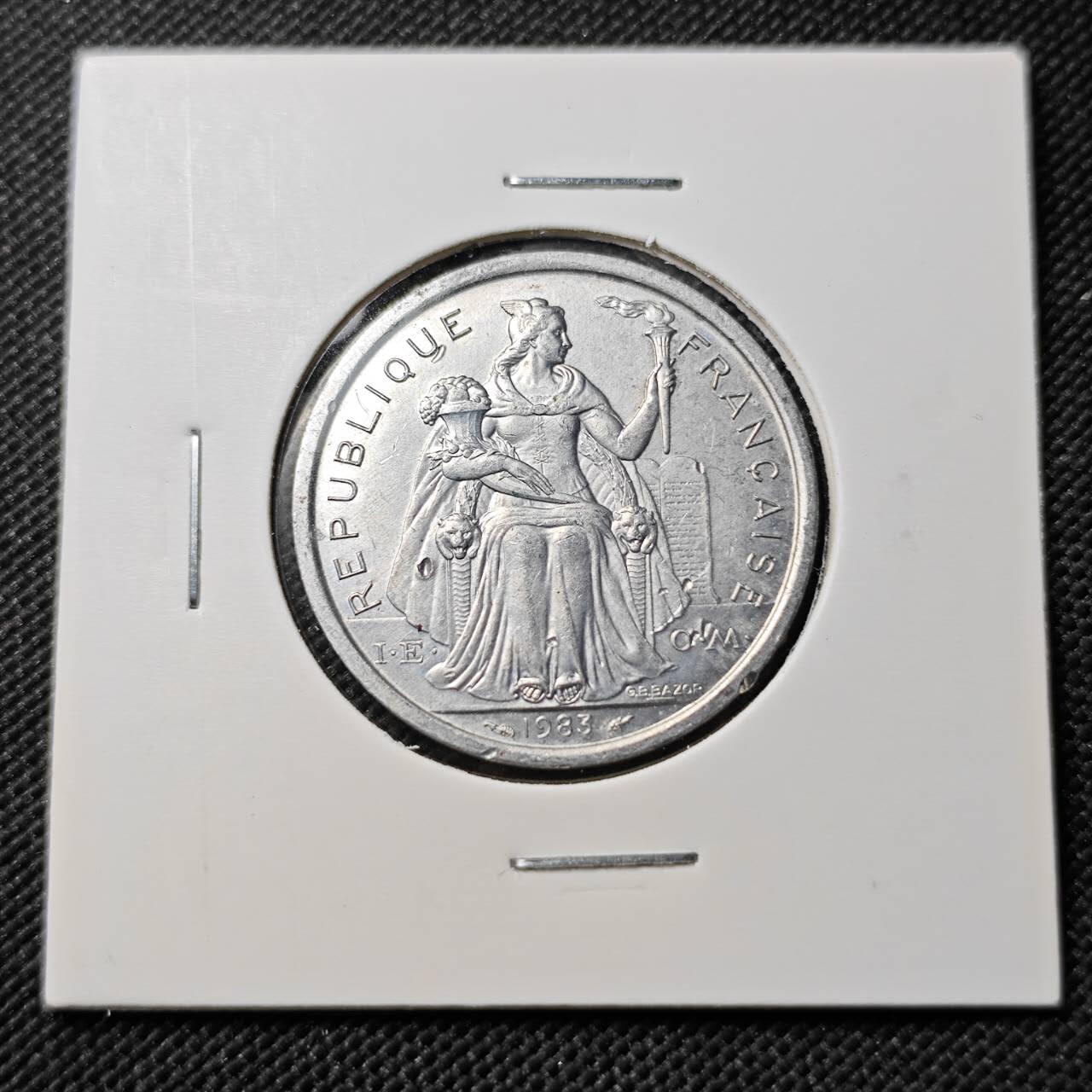 KK钱币收藏小铺  第384期  2月预留时间 周末发货 1983 法属新喀里多尼亚2法郎