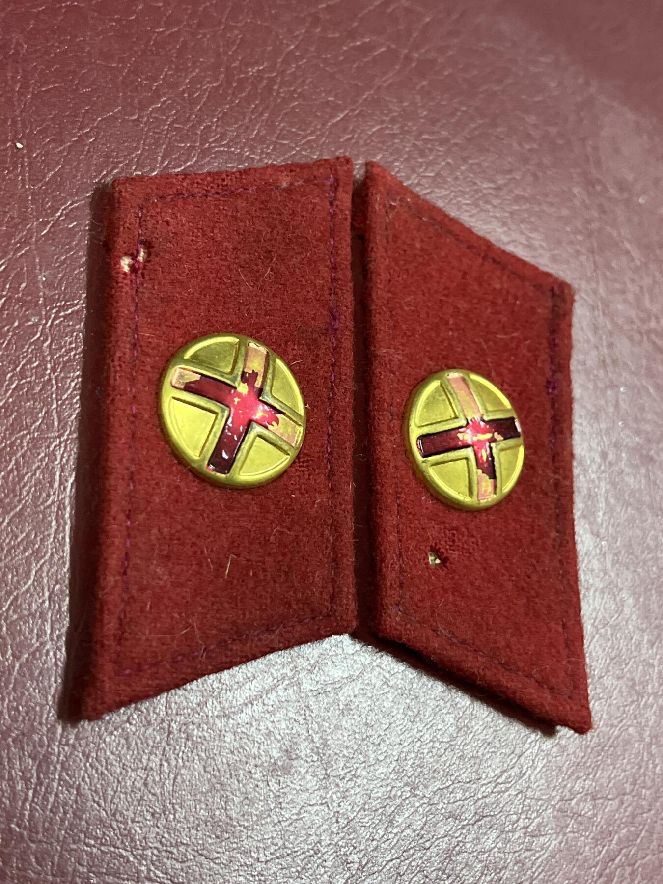 五十年代社会主义国家仿苏联徽章专场拍卖 五十年代苏联红军军医徽章