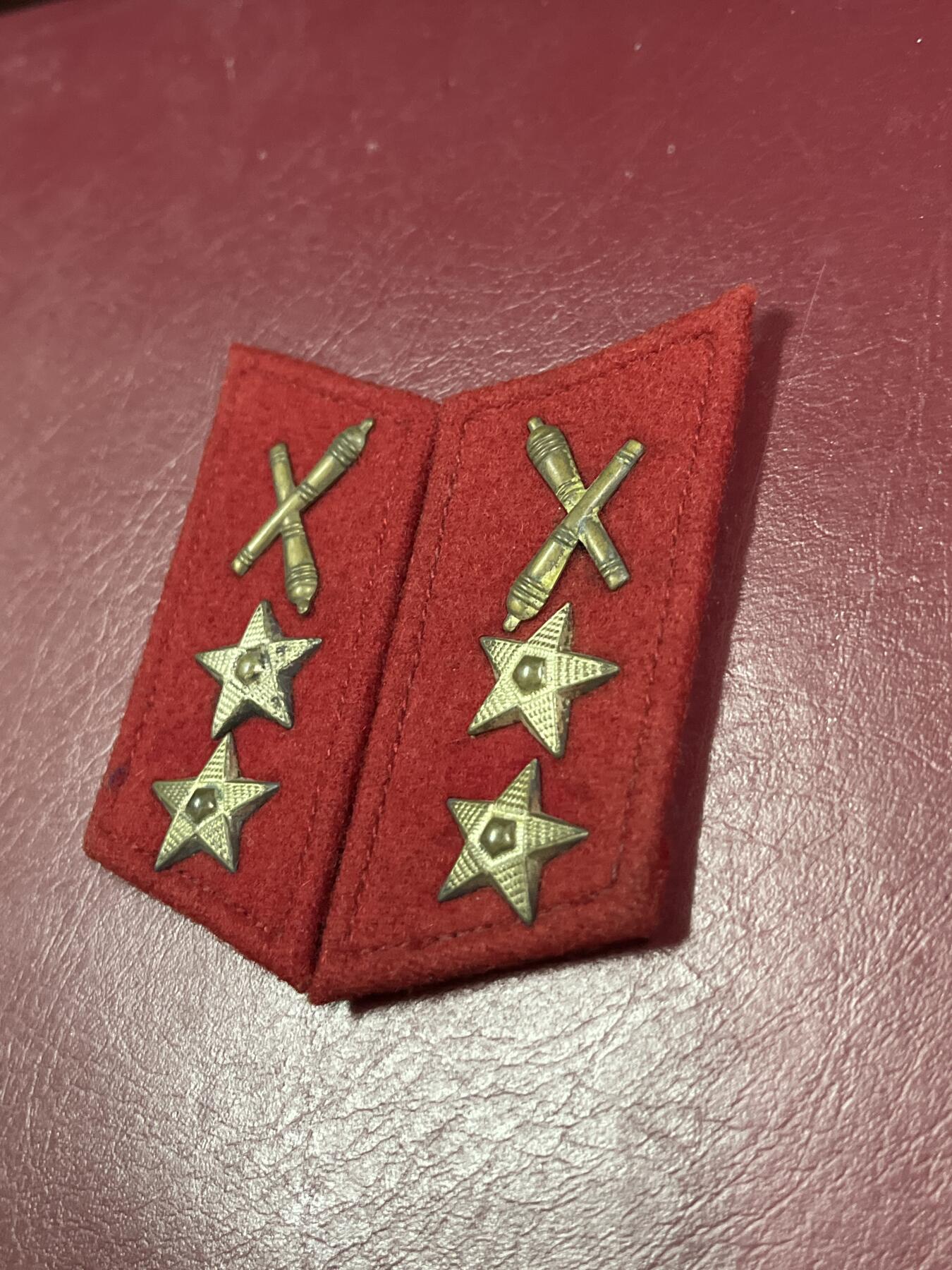 五十年代社会主义国家仿苏联徽章专场拍卖 五十年代苏联炮兵徽章