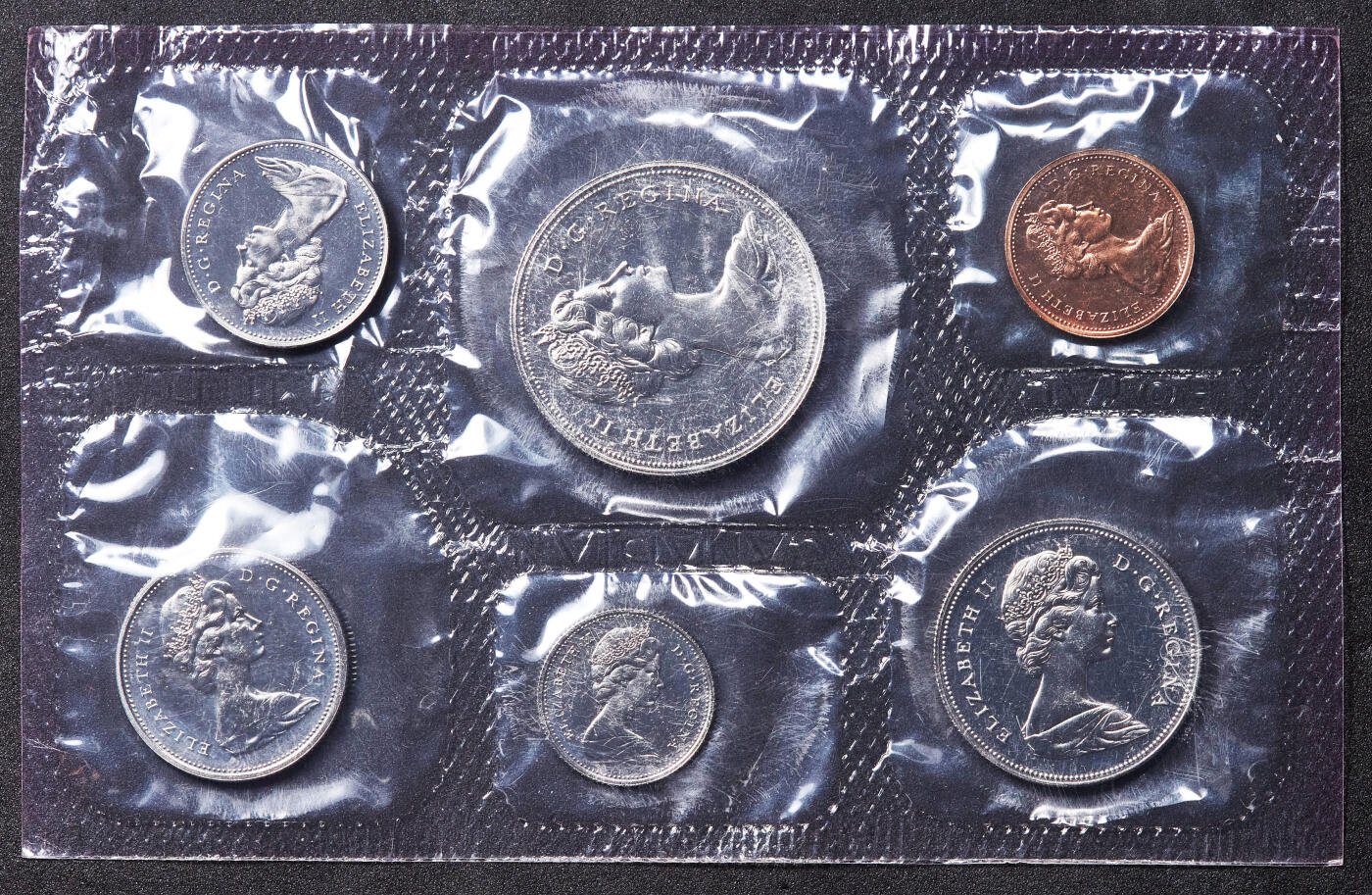 【俄甄集藏】2026年(046)01-07 星期三 晚 19:30 全场包邮 加拿大1971年纪念哥伦比亚省成立百年1分-1元封装硬币6枚套，外皮磨损