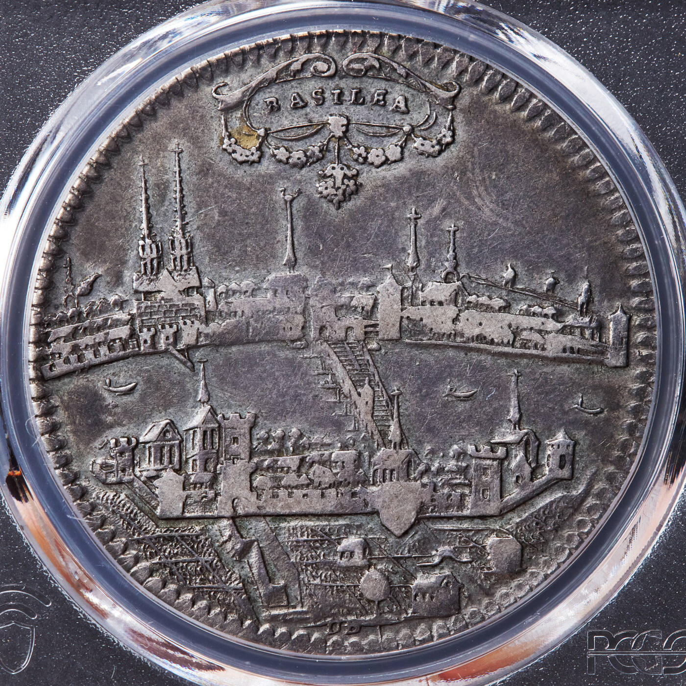 【俄甄集藏】2026年(046)01-07 星期三 晚 19:30 全场包邮 瑞士巴塞尔18世纪无纪年版城市景观1泰勒大银币，PCGS VF30，酱彩老包浆，经典品种