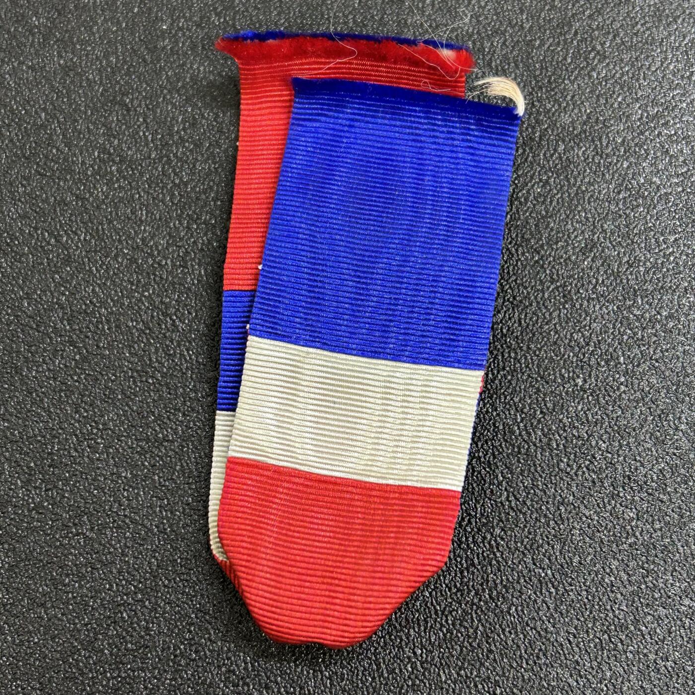 西秦中古拍卖第七十二期 法国劳工奖章绶带