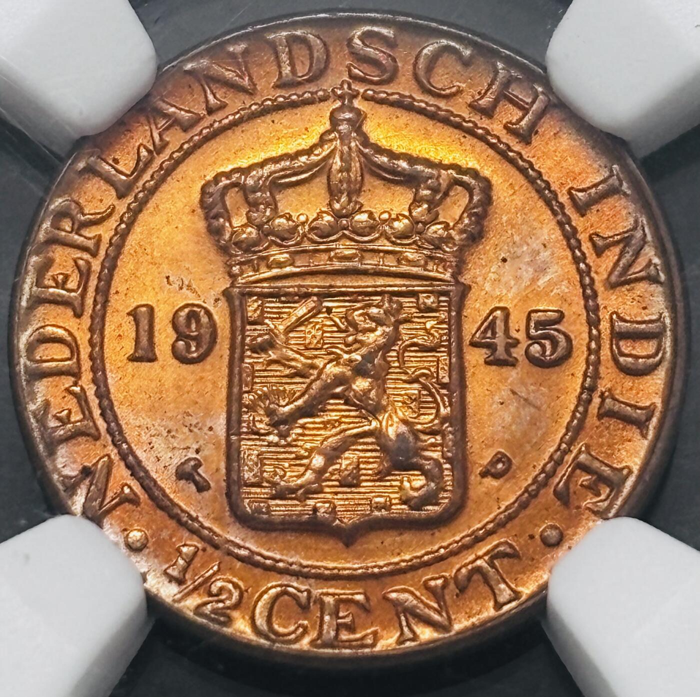 文馨钱币收藏 迎新纳福2026新年第一场（第 287 场）金银老铜币拍卖 NGC 评级 MS66 RB1945 年荷属东印度 1/2 分铜币 P 版，铜光耀眼色泽鲜艳