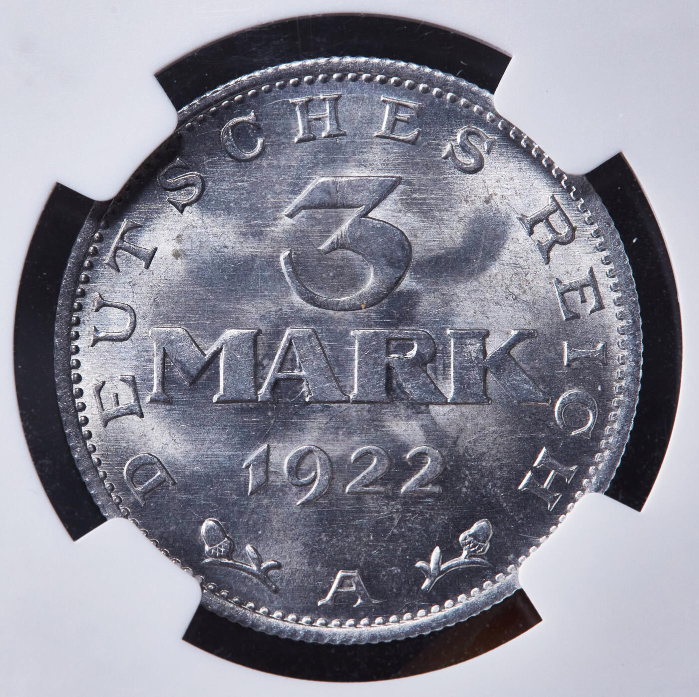 【俄甄集藏】2026年(046)01-07 星期三 晚 19:30 全场包邮 德国魏玛1922年A版3马克铝币，NGC MS65，转光品相