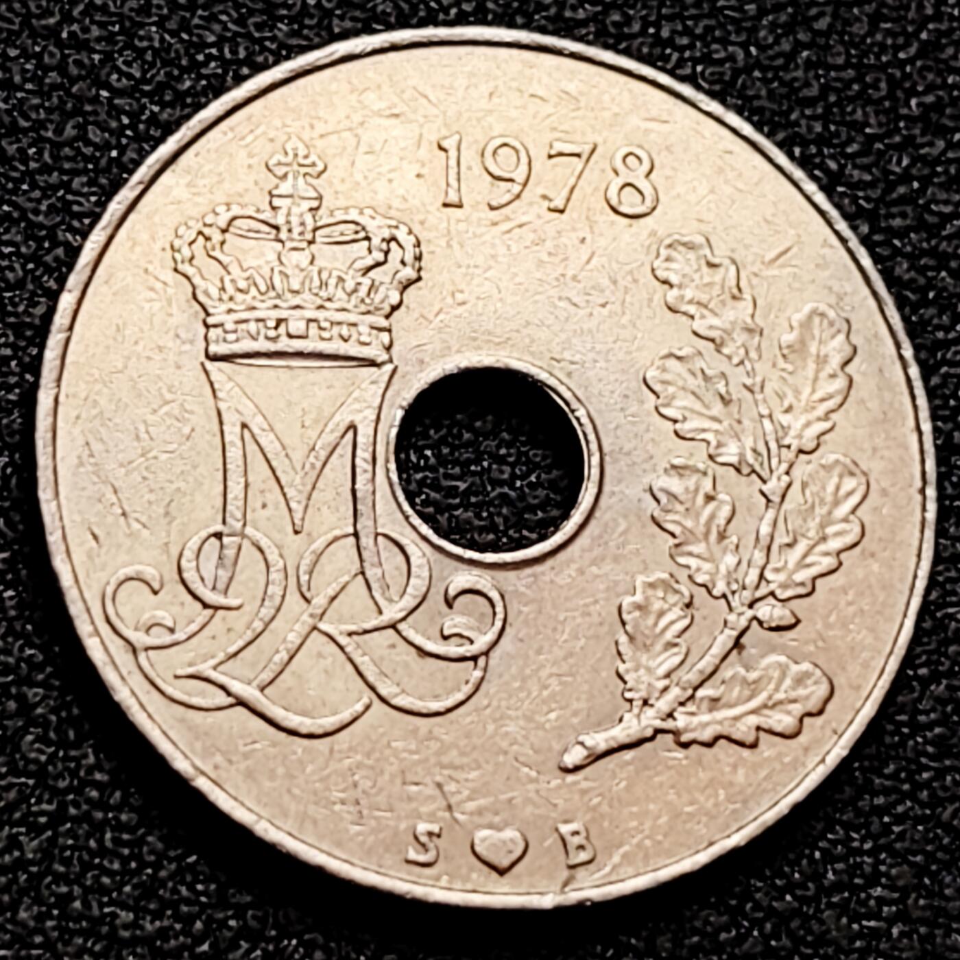 泉币菌-第160场-新年第三场 精品福利场  丹麦25欧尔圆孔异形币 直径23mm 1978年