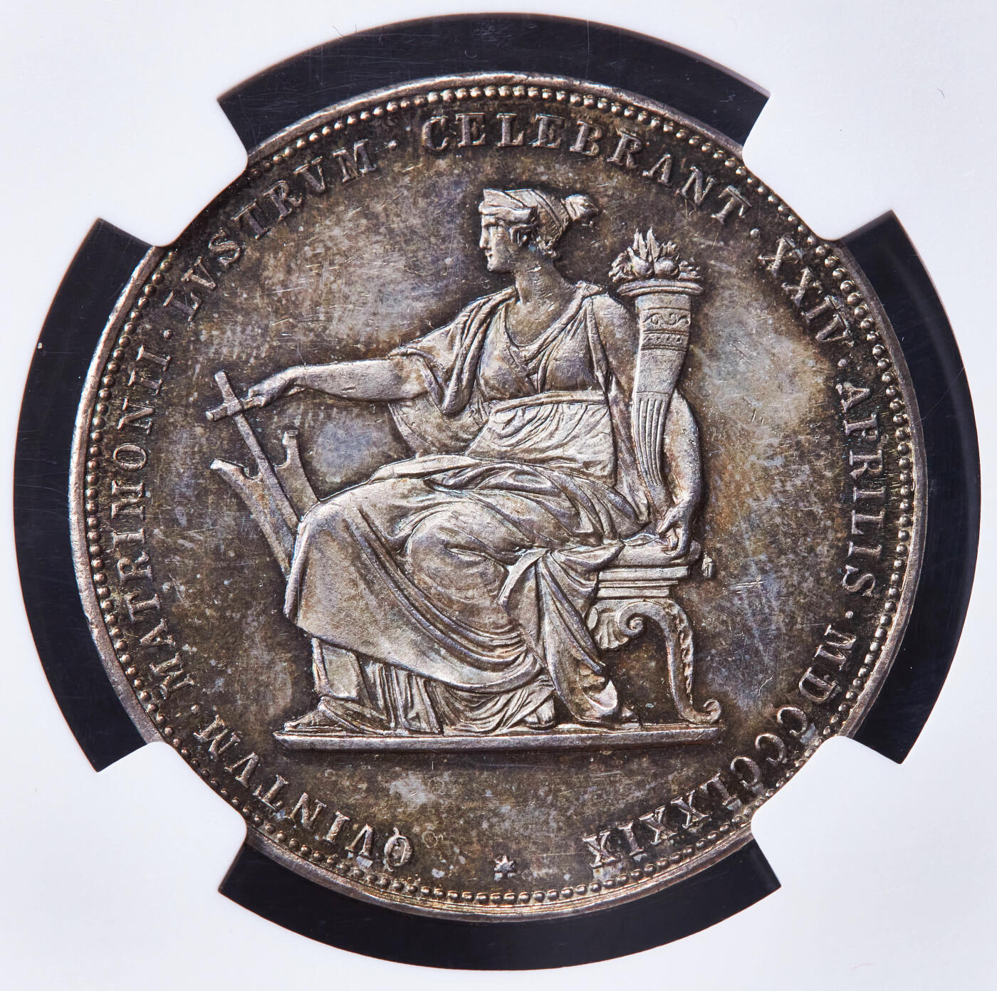 【俄甄集藏】2026年(046)01-07 星期三 晚 19:30 全场包邮 奥地利1879年弗朗茨一世与茜茜公主银婚纪念2弗洛林银币，NGC MS64，酱彩老包浆，细节犀利，名誉品种