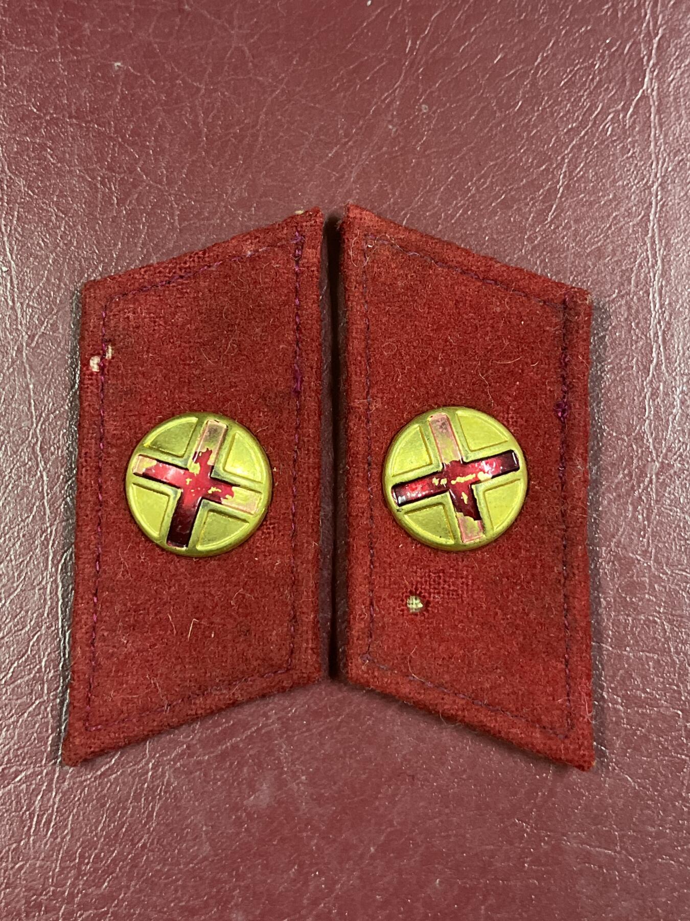 五十年代社会主义国家仿苏联徽章专场拍卖 五十年代苏联红军军医徽章