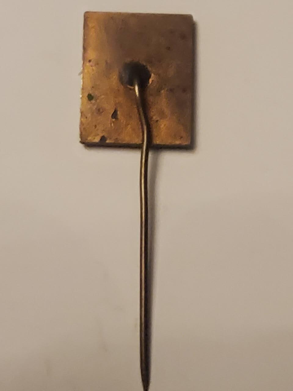 韵星假日拍卖第三十五期 -- Rimey Holidays Auction 34 匈牙利人民共和国lkm组织十年服务证章插针