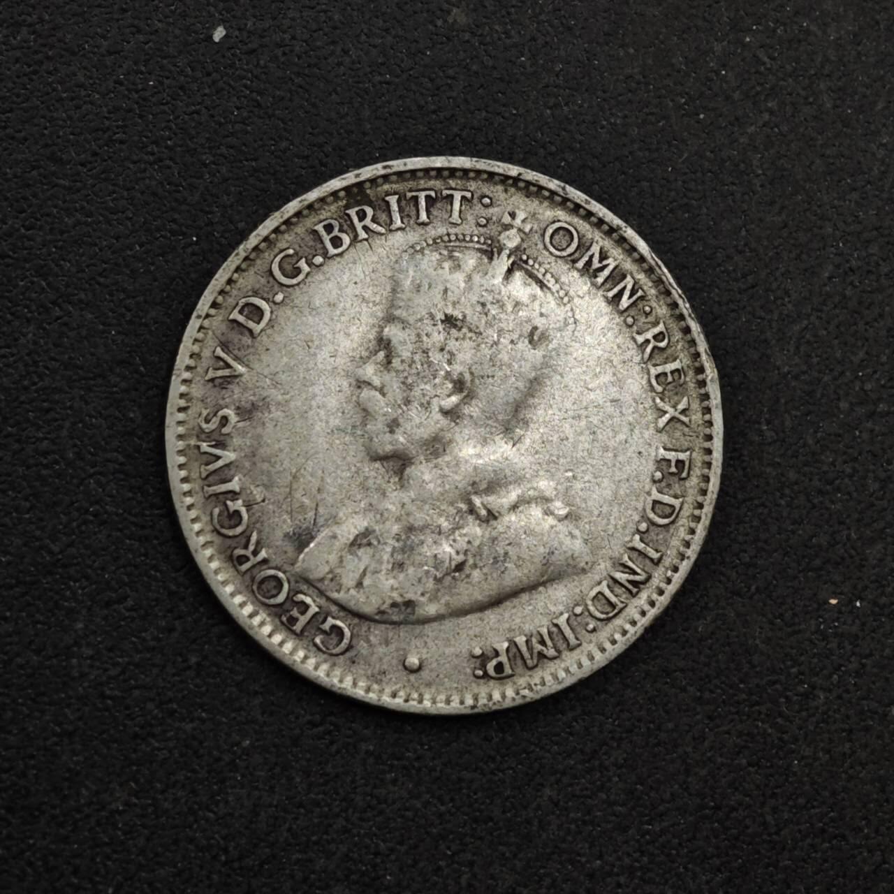 【淘币小摊】限时拍第八百三十九拍  散币银币场  满百包邮可预留两周  周一统一发货  澳大利亚1928年乔治五世3便士银币参考银价21