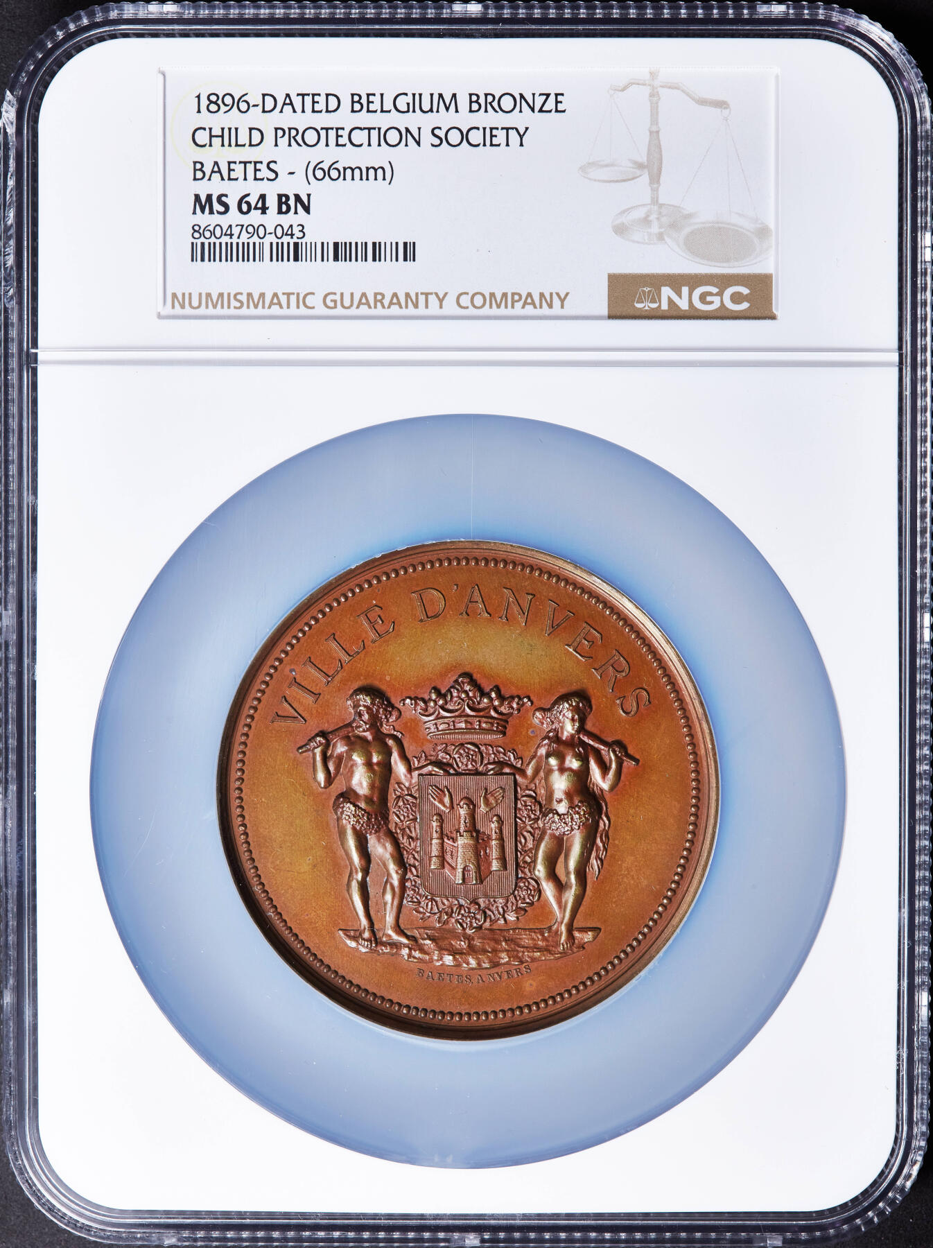 【俄甄集藏】2026年(046)01-07 星期三 晚 19:30 全场包邮 比利时1896年纪念安特卫普儿童保护协会公益大铜章，NGC MS64，高浮雕，原铜光犹在，雕刻名家贝特斯作品，顶级状态，直径66mm