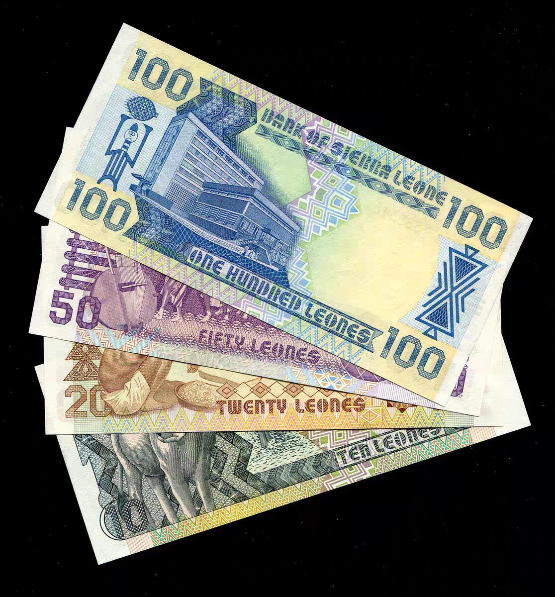1月2号晚上8点 外国纸币自动截拍第78场 全新UNC 塞拉利昂  1988年 10.20.50.100里昂 首年份一套 稀少