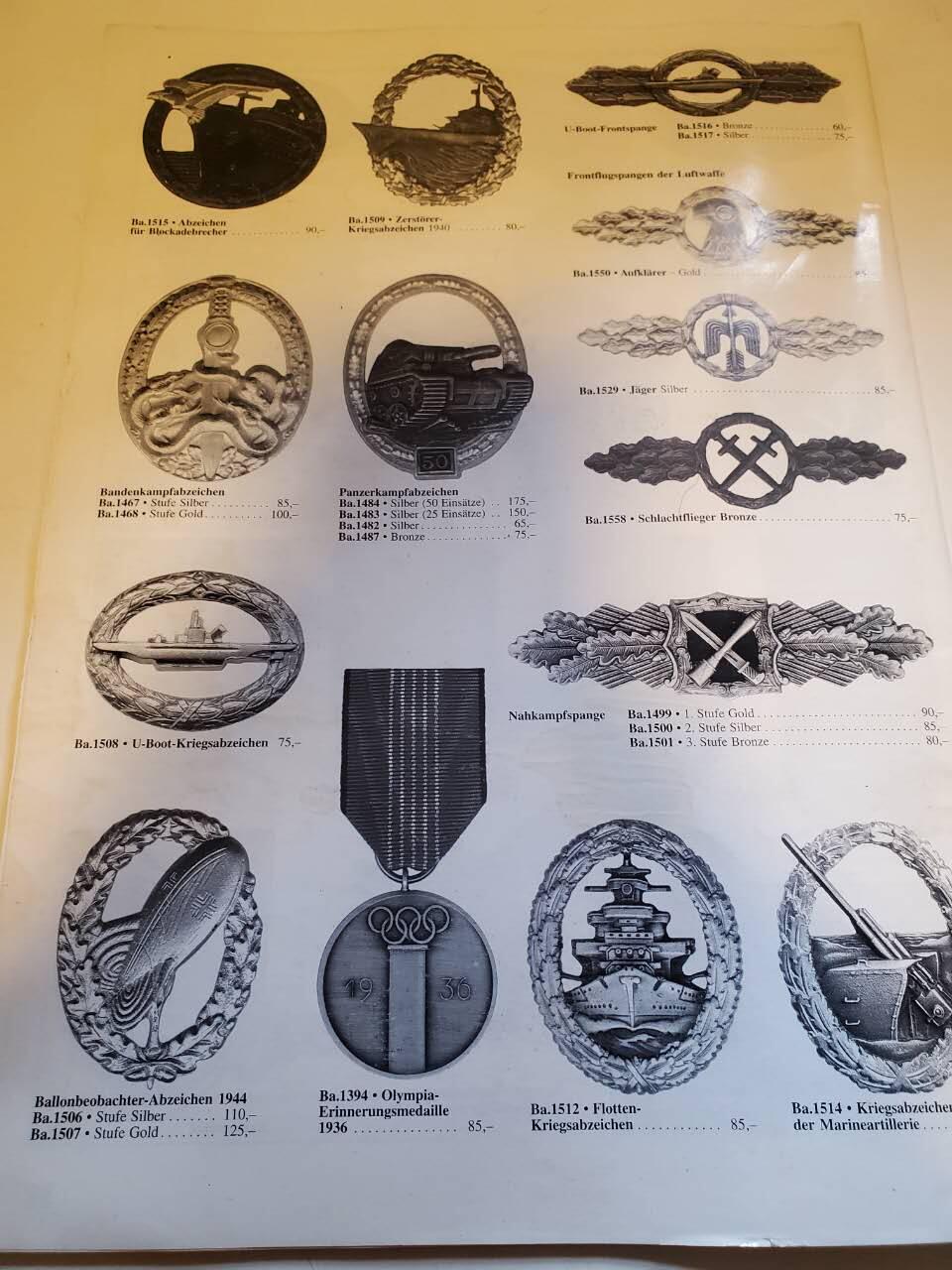 韵星假日拍卖第三十五期 -- Rimey Holidays Auction 34 苏德勋奖章 铜版纸印刷 记录了从帝德到nazi到东西德的热门常见奖章证章勋章和苏联勋奖章 图片非常多 入门必备