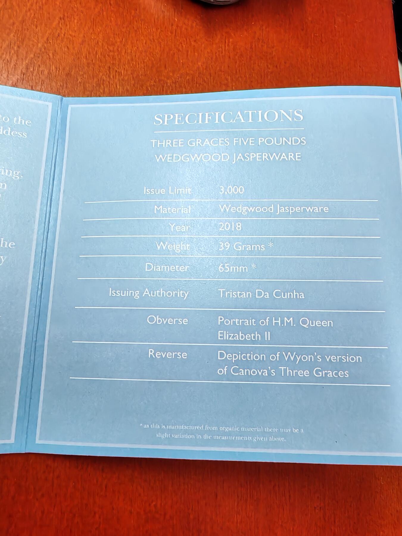 长老汇蛇年精选第九十一场拍卖 2018英国韦奇伍德美惠三女神5镑陶瓷币，盒证全，3000枚