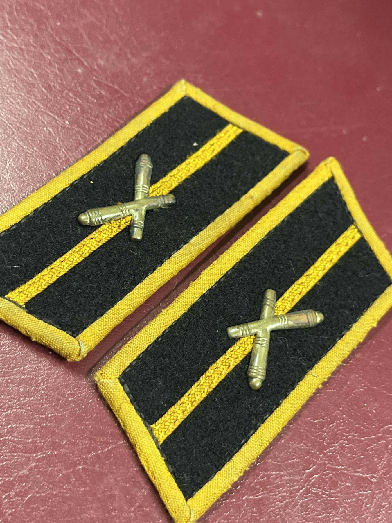 五十年代社会主义国家仿苏联徽章专场拍卖 五十年代苏联海岸炮兵学生徽章