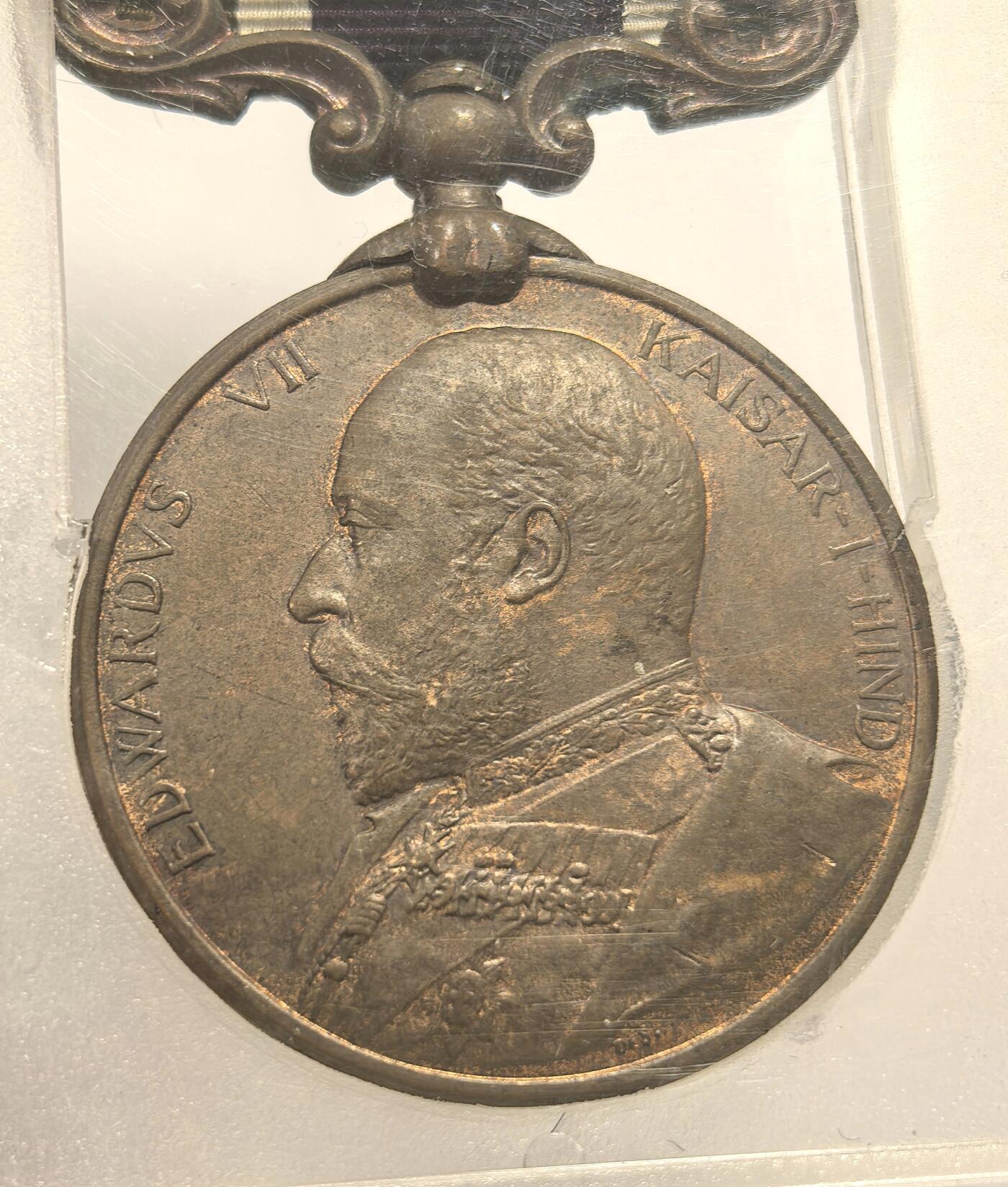 博洋堂“岁启嘉年”2026新年精品大拍专场暨第155期（全场包邮） PCGS MS64 唯一冠军分！英国1903-04年西藏江孜战役纪念铜章 爱德华七世戎装像 背面布达拉宫 带花刻边铭 大多缺少绶带 悉心保存状态极美 完整配绶带且入盒者难能可贵 大盒装