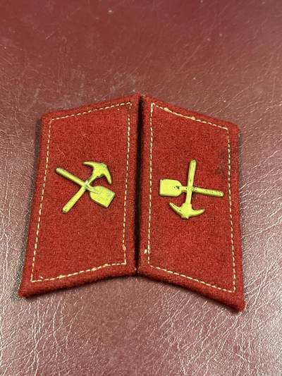 五十年代社会主义国家仿苏联徽章专场拍卖 - 五十年代苏联工程兵徽章（方铲）