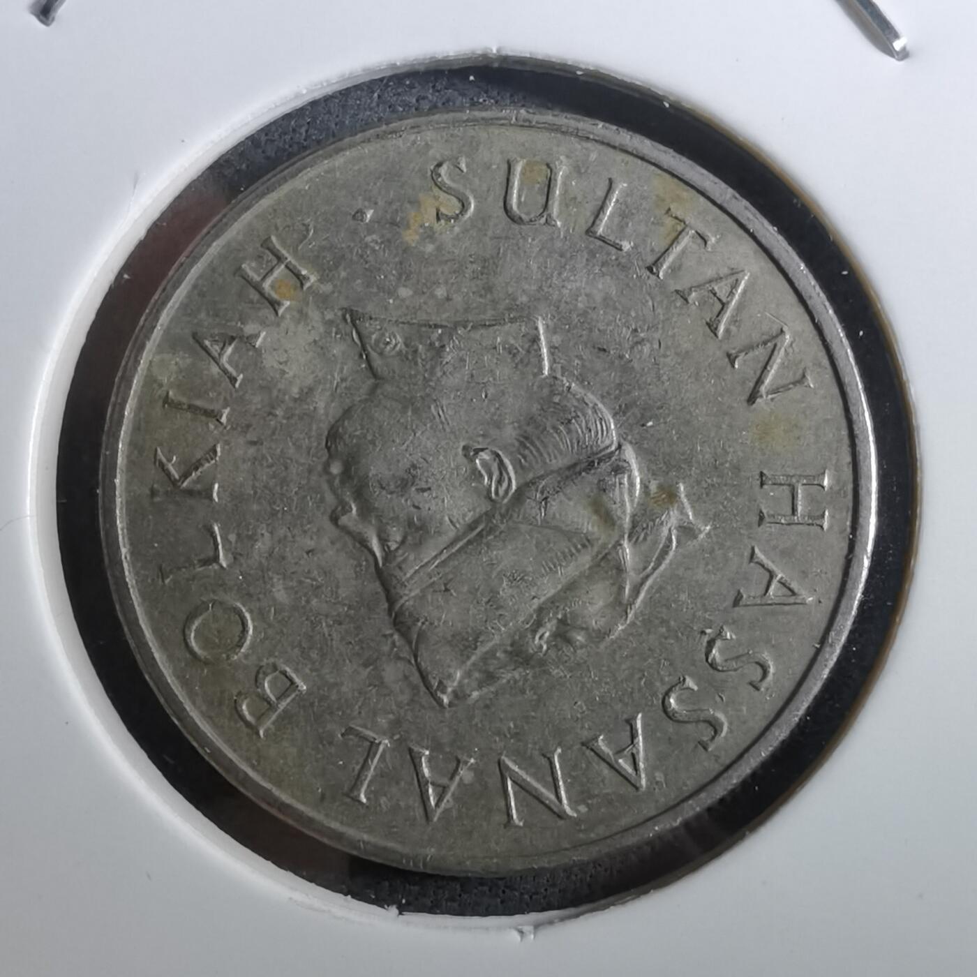 沼泽如烟--第950场 文莱1984年20分