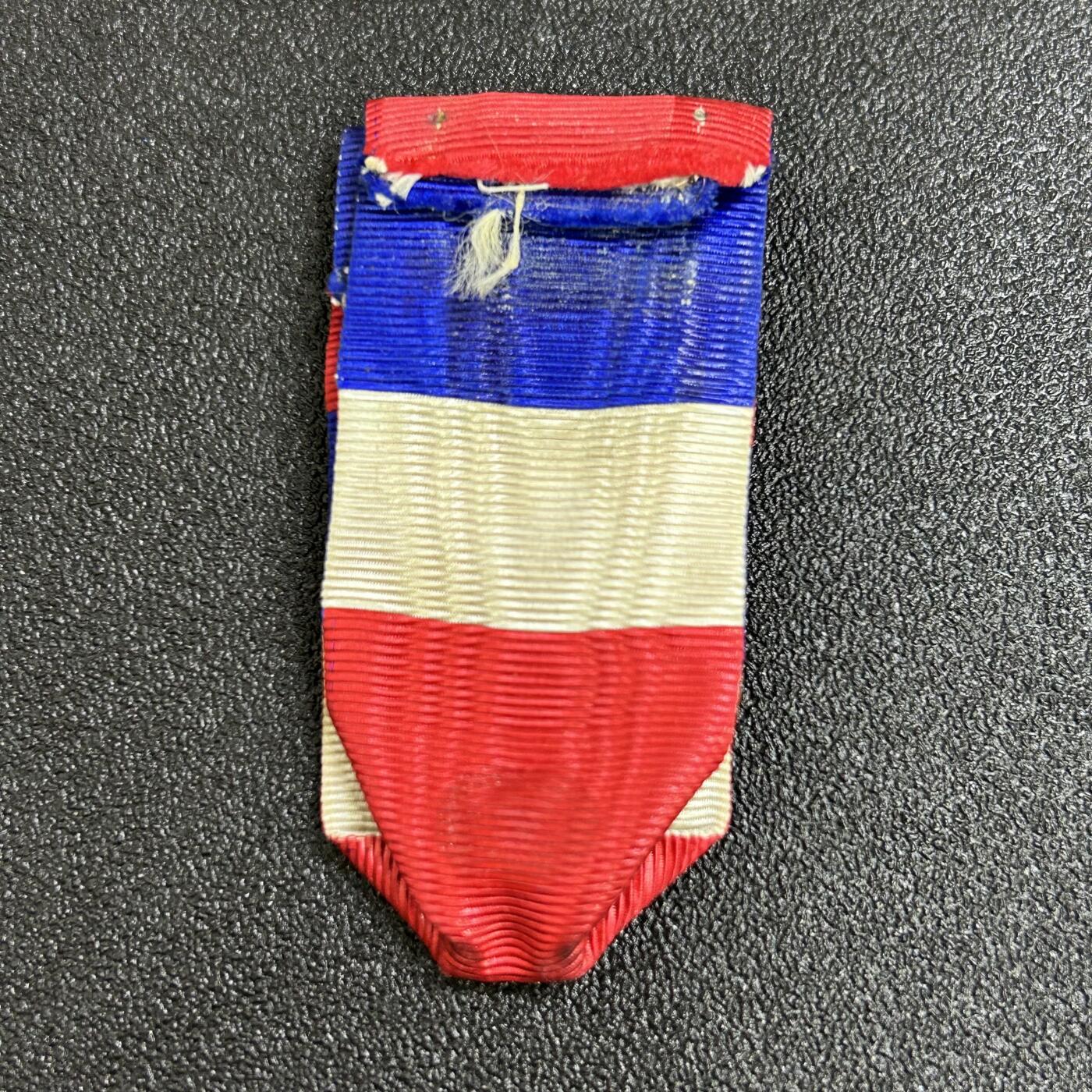 西秦中古拍卖第七十二期 法国劳工奖章绶带 有花结