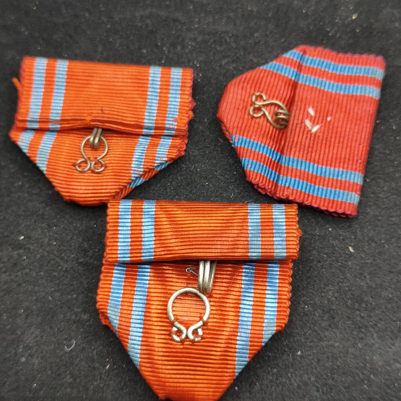 0元起拍勋章 第322期 咸鱼国勋章拍卖专场 1月4日（周日）下午6：00开始 早期赤十字绶带三个