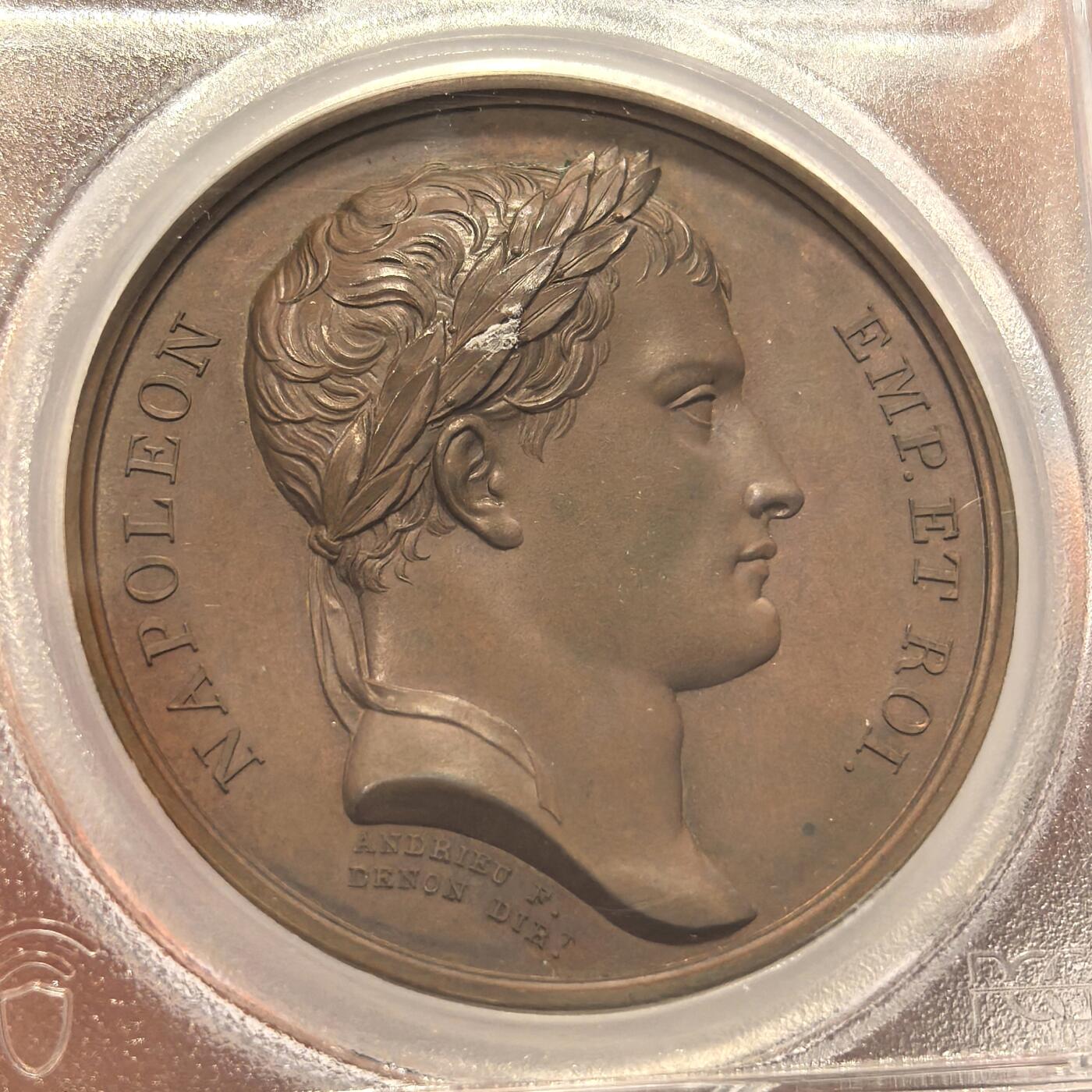 博洋堂“岁启嘉年”2026新年精品大拍专场暨第155期（全场包邮） PCGS SP65 冠军分！法国1807年拿破仑一世年度胜利原铸铜章 巴黎造币厂完美巧克力包浆 帝国之鹰展翅爪子锋利 紧紧攥住矗立于N记雷电权杖之上 目光锐利如炬 羽翼丰满 丝缕清晰细节感人 作为拿皇的拟人化象征 接受上空胜利女神飞舞空中送来月桂花环为其加冕 作为年度总结庆祝过去的一年中军队获取的胜利 稀少珍贵品种