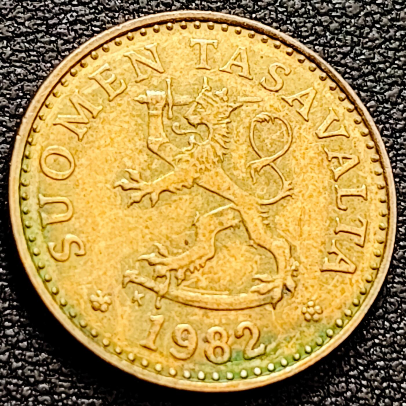 泉币菌-第160场-新年第三场 精品福利场 1982芬兰10芬尼 铜树 20mm 