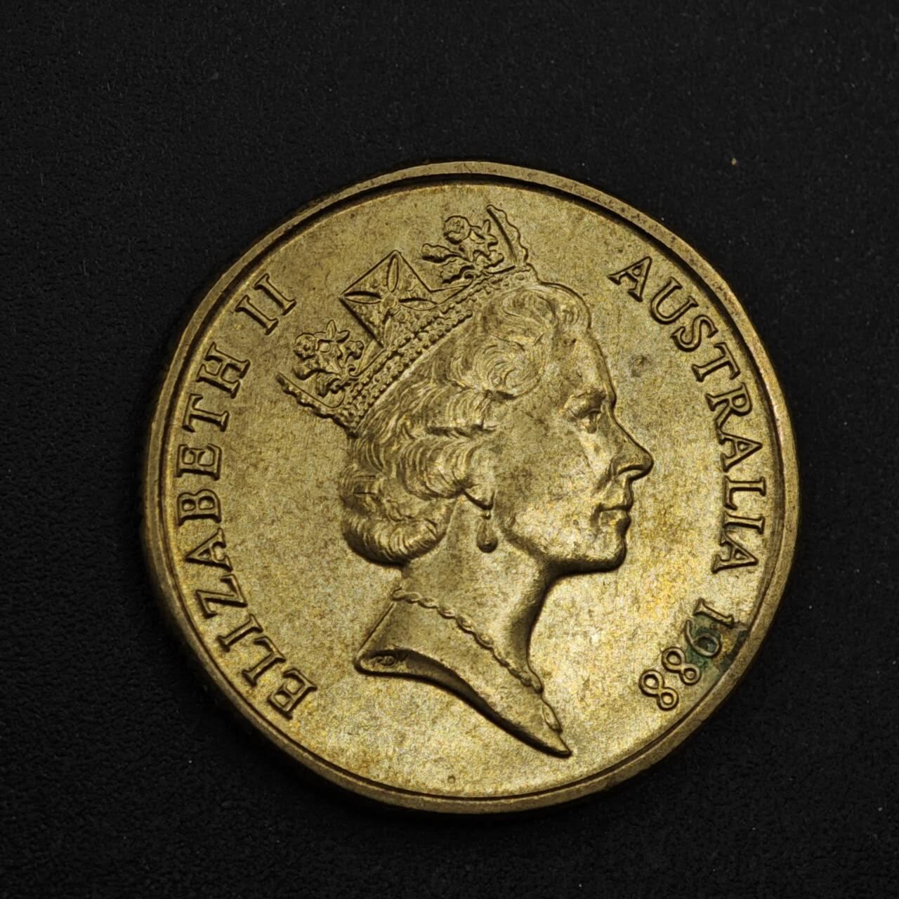 【淘币小摊】限时拍第八百三十九拍  散币银币场  满百包邮可预留两周  周一统一发货  澳大利亚1988年袋鼠1元纪念币