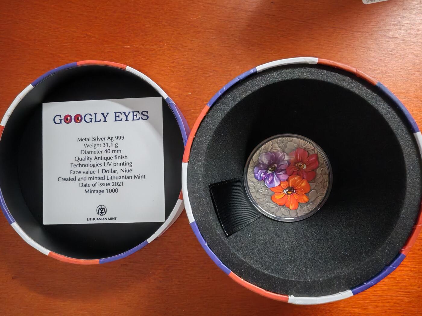 长老汇蛇年精选第九十一场拍卖 2021纽埃眼睛贴1元仿古彩色银币，1盎司999银，1000枚，立陶宛造币厂，旋彩桶盒