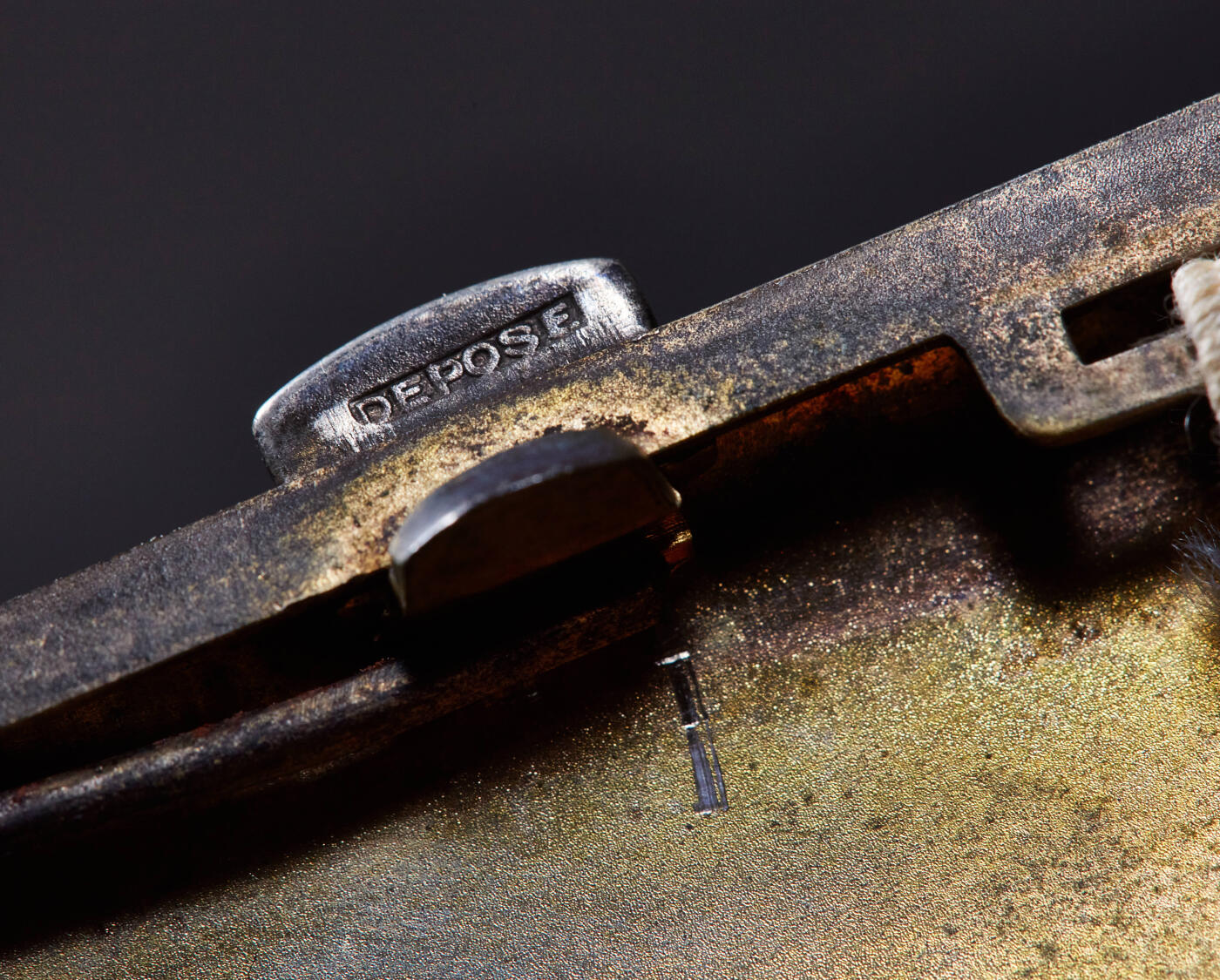 【俄甄集藏】2026年(046)01-07 星期三 晚 19:30 全场包邮 德国1909年内镀金古董银烟盒，长：85mm，宽：60mm，厚：13mm，重量：65.53克，内有铭文