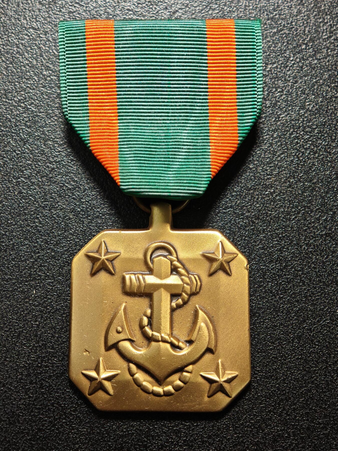 【德藏】世界币章拍卖第160期 美国海军成就奖章 原盒带略和珐琅略 直径约：32.3mm/仅章；重约：28.1g