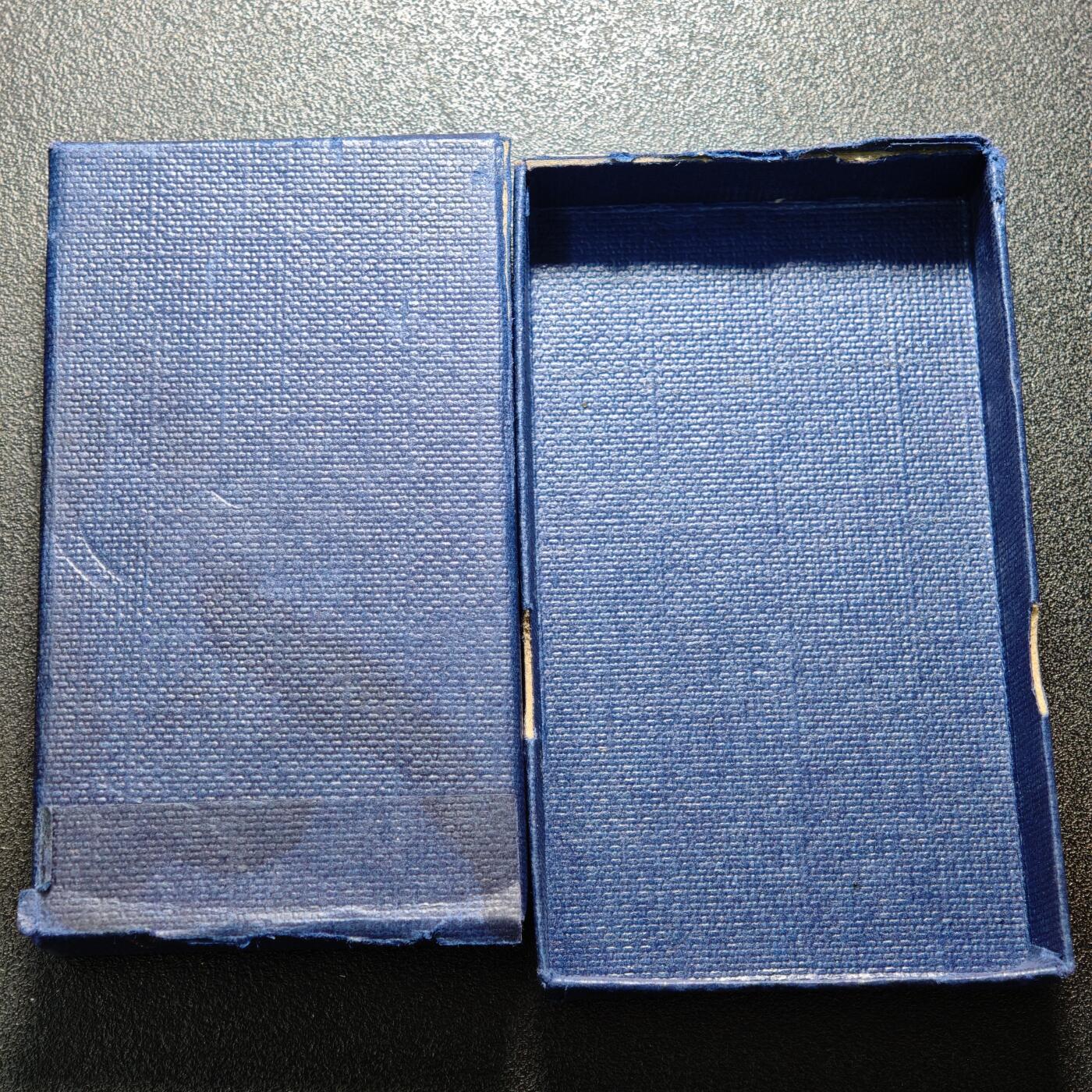 【德藏】世界币章拍卖第160期 美国国防服役奖章 原盒 带略 直径约：31.7mm/仅章；重约：21.3g