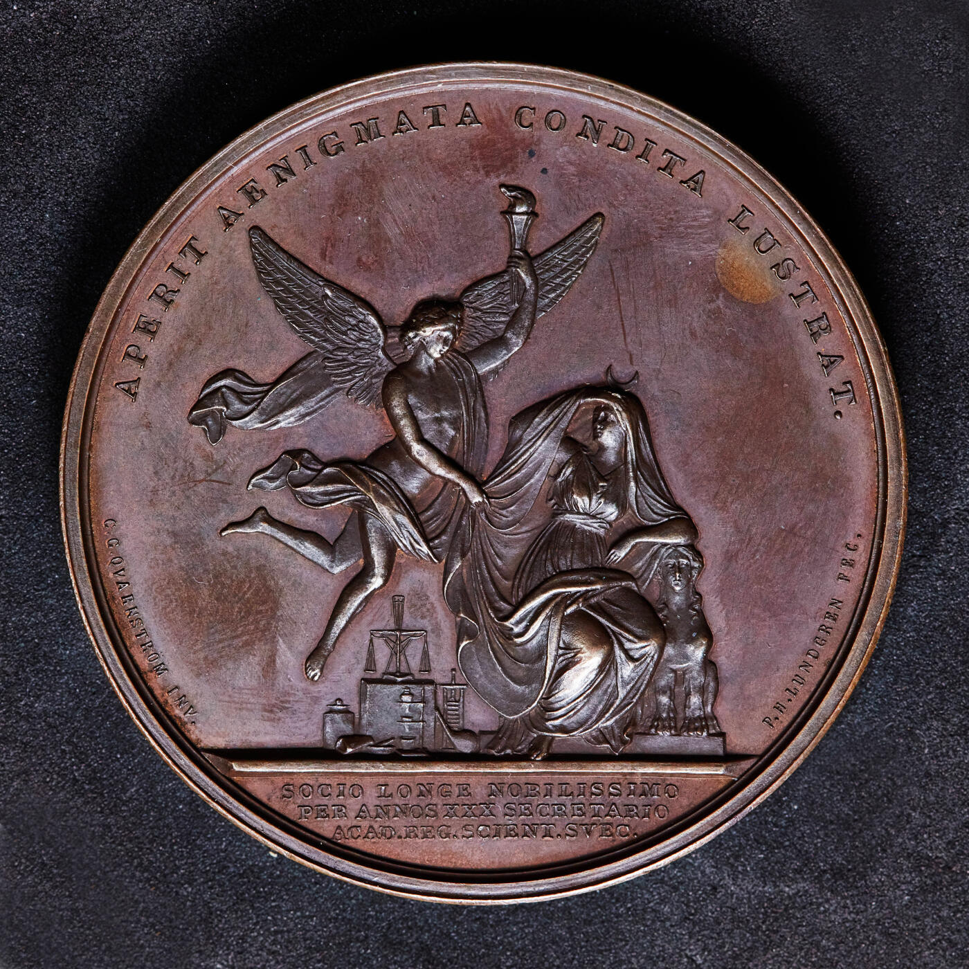 【俄甄集藏】2026年(046)01-07 星期三 晚 19:30 全场包邮 瑞典1848年纪念皇家科学院秘书化学家永斯·雅克布·贝采里乌斯逝世大铜章，直径：55mm，重量：97.35克，巧克力包浆，高浮雕