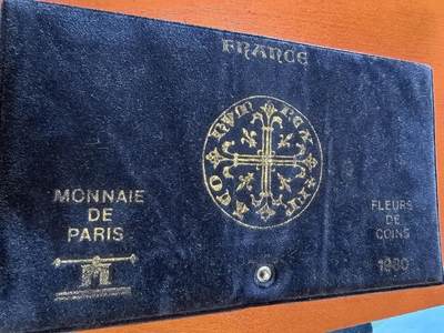 长老汇蛇年精选第九十一场拍卖 - 1980法国10枚套原装大钱包，含50法郎大力神银币1枚，1980发行量最少的一年