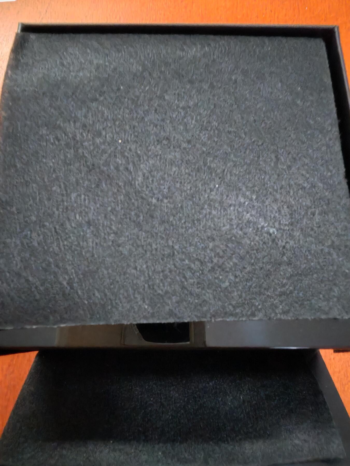 长老汇蛇年精选第九十一场拍卖 2022英国历代君主系列爱德华七世5英镑精制银币，2盎司999银，750枚，盒证全，钢琴烤漆木盒