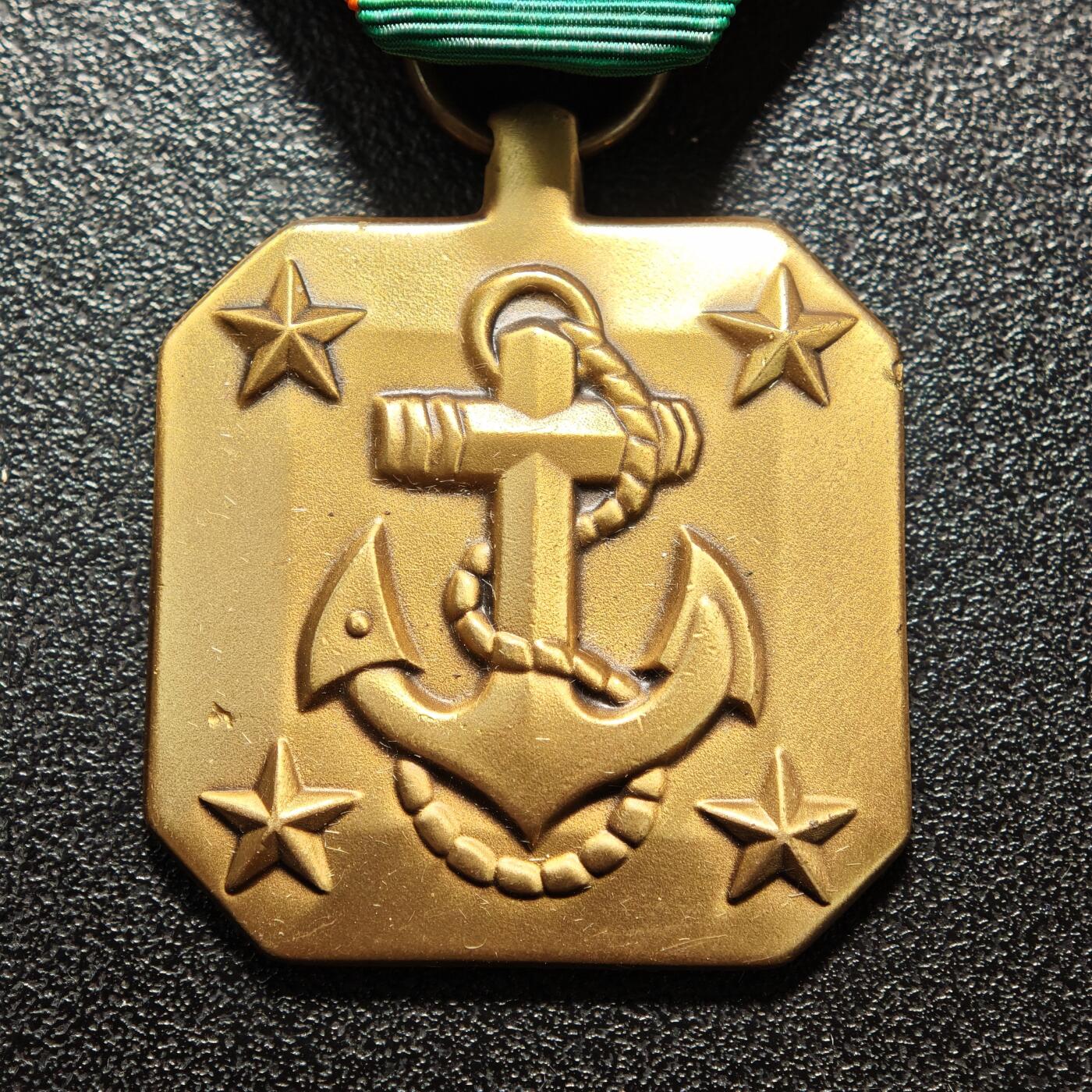 【德藏】世界币章拍卖第160期 美国海军成就奖章 原盒带略和珐琅略 直径约：32.3mm/仅章；重约：28.1g