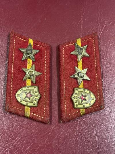 五十年代社会主义国家仿苏联徽章专场拍卖 - 五十年代苏联公安部队中士徽章