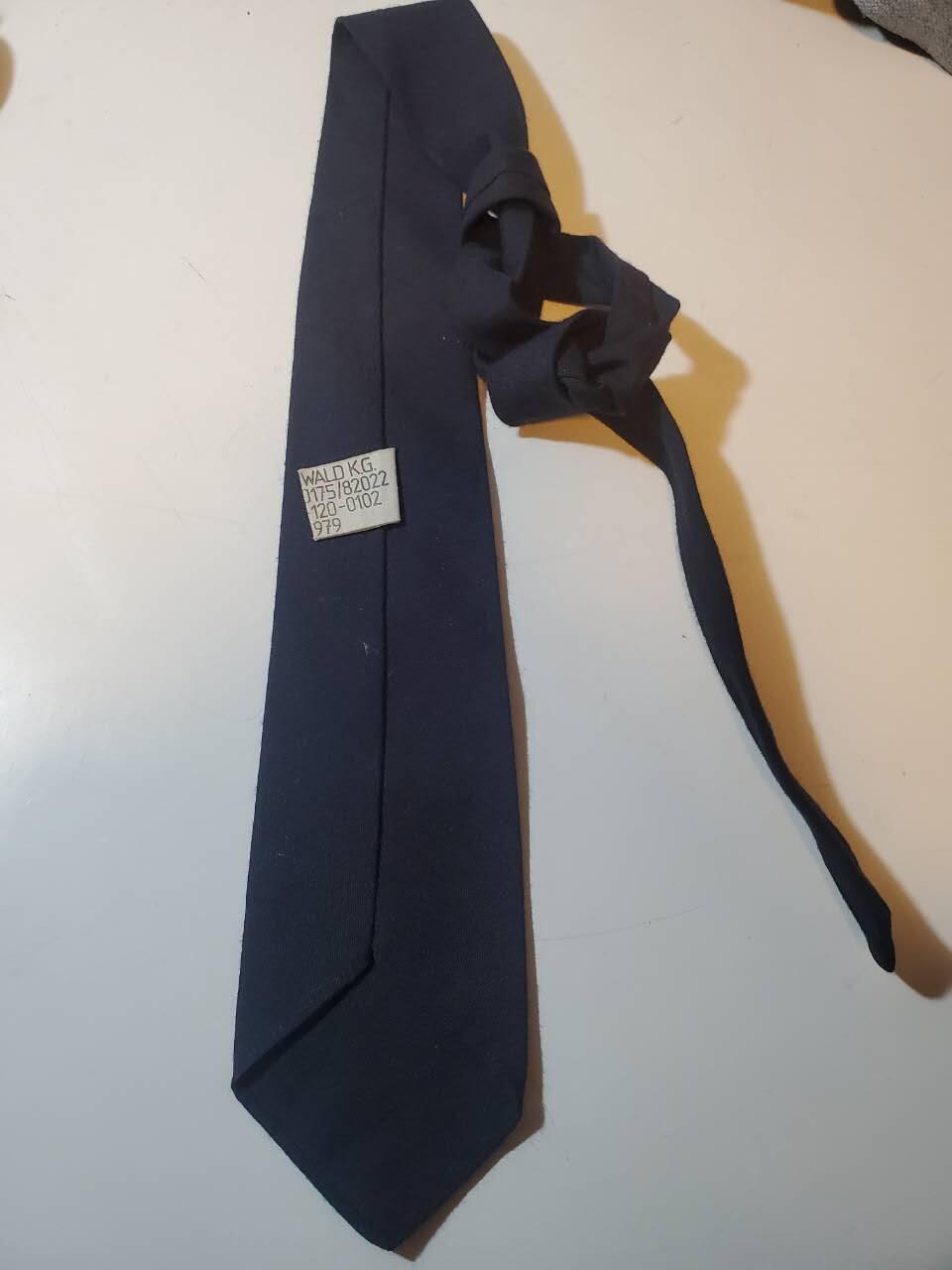 韵星假日拍卖第三十五期 -- Rimey Holidays Auction 34 民主德国国家人民军常服领带 背带厂标 