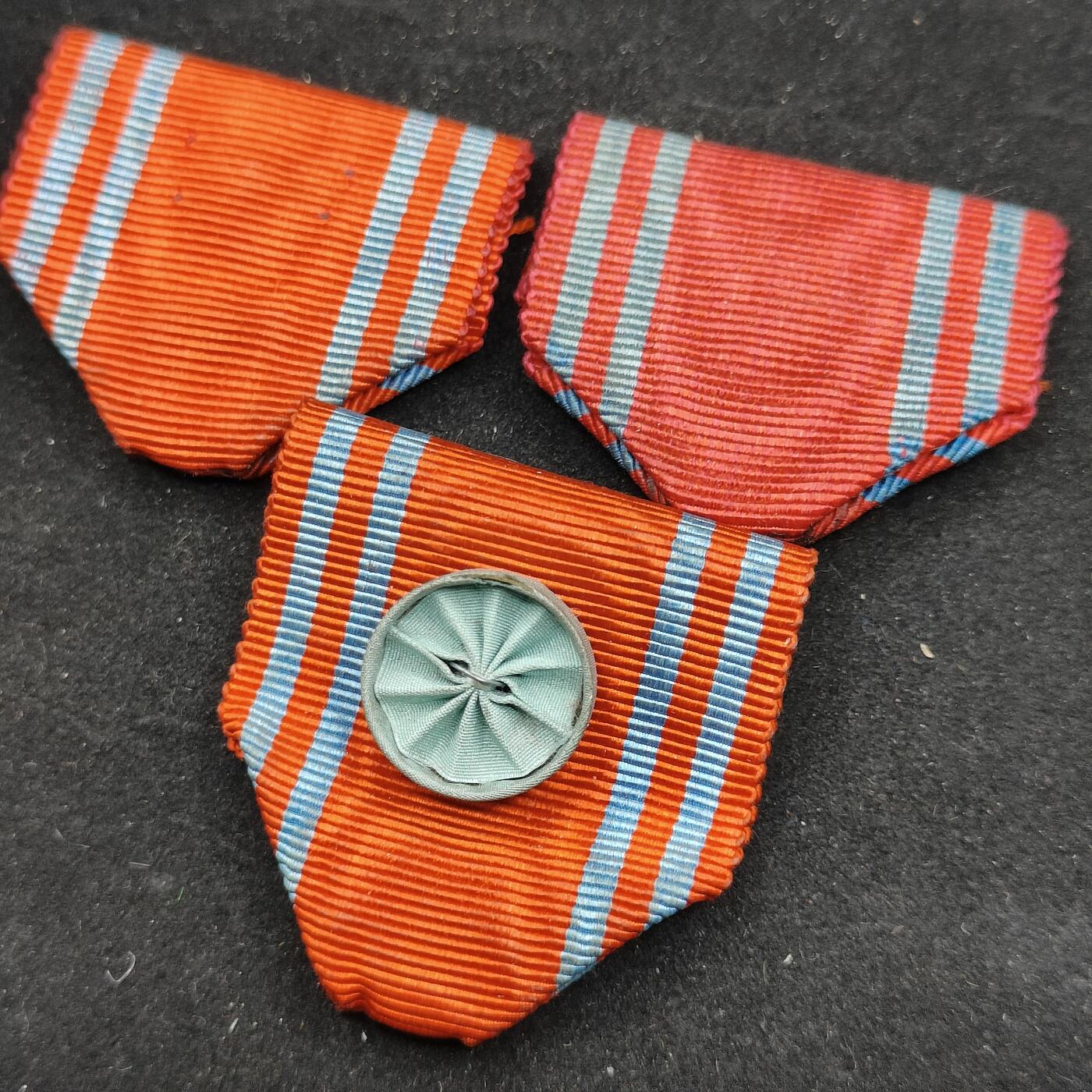 0元起拍勋章 第322期 咸鱼国勋章拍卖专场 1月4日（周日）下午6：00开始 早期赤十字绶带三个