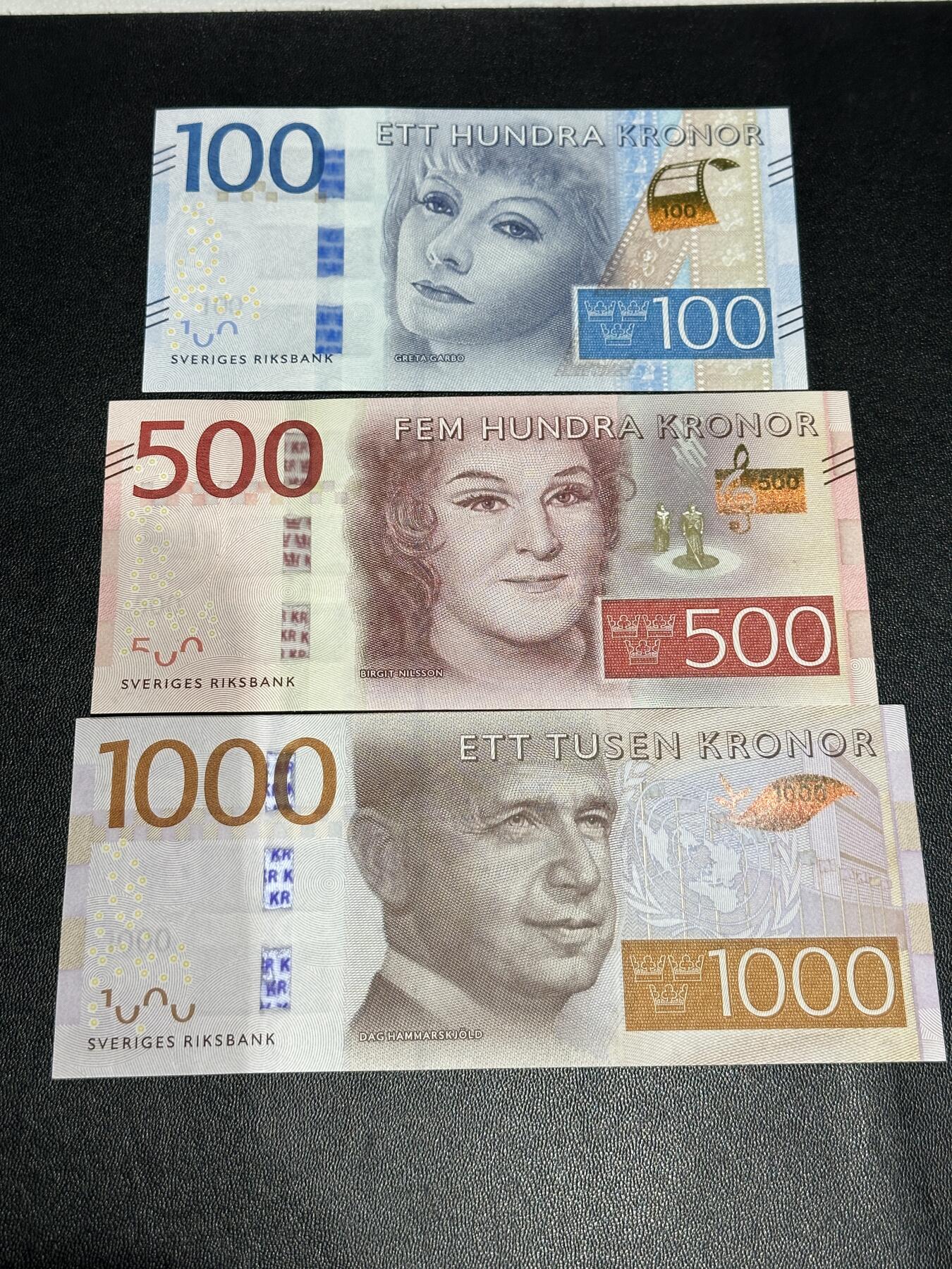 《外钞收藏家》第五百九十九期（畅拍场）（本平台长期征集拍品、欢迎藏友们联系合作） 瑞丹100和500克朗全新+1000克朗非全新