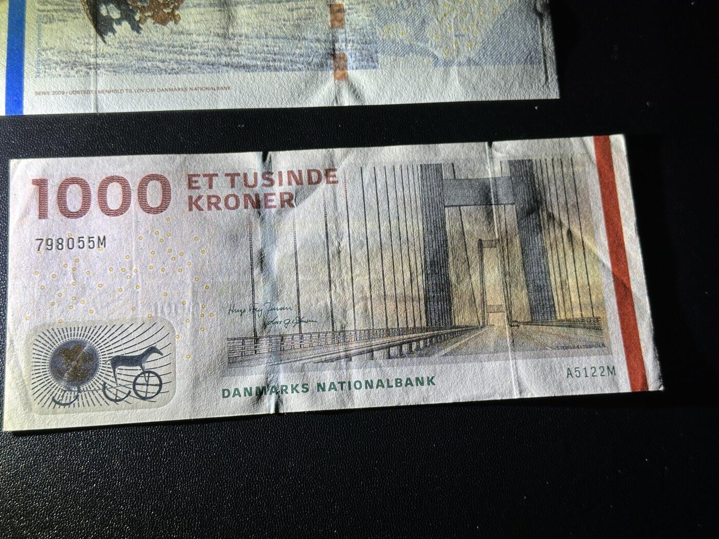 《外钞收藏家》第五百九十九期（畅拍场）（本平台长期征集拍品、欢迎藏友们联系合作）