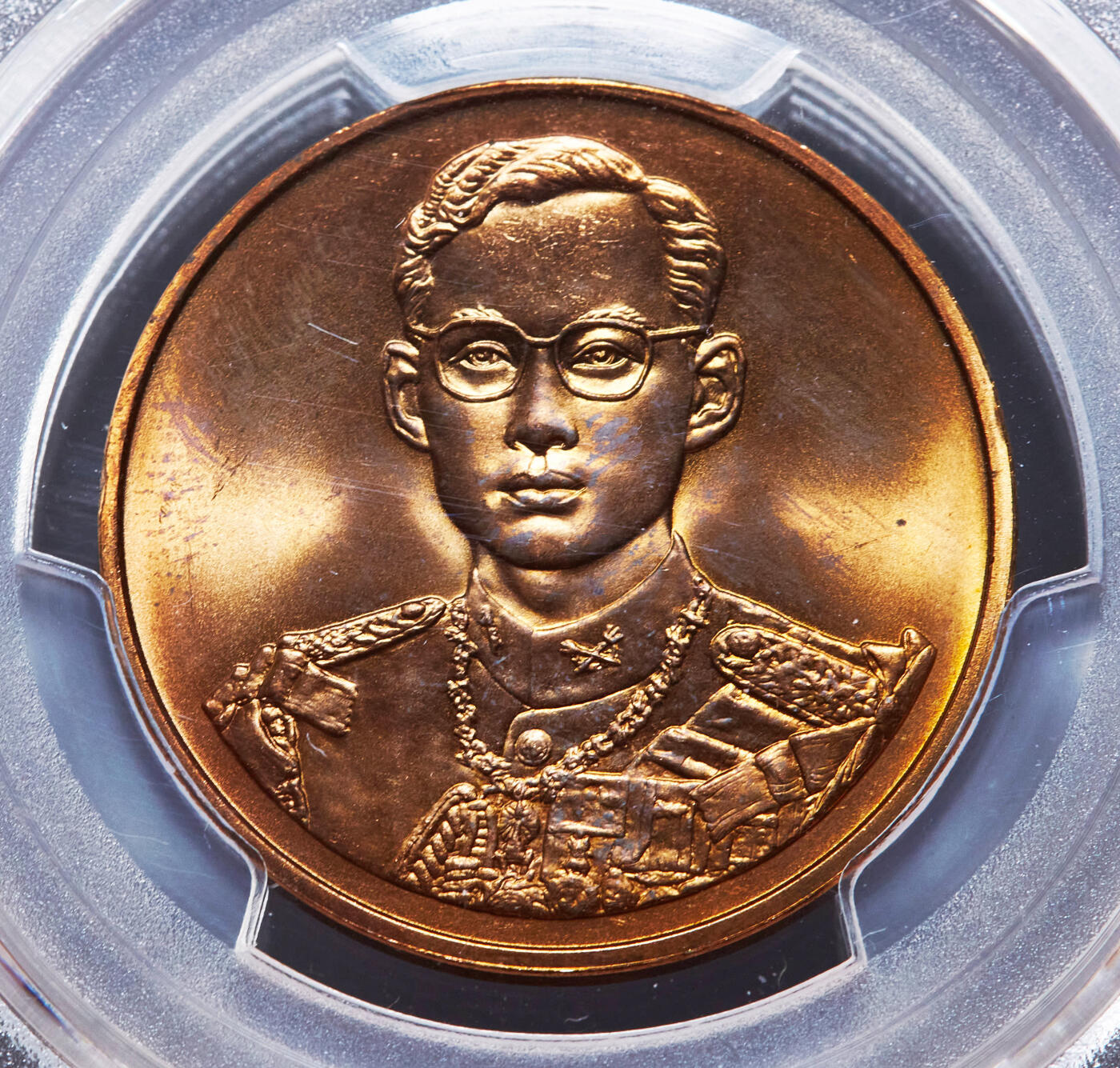 【俄甄集藏】2026年(046)01-07 星期三 晚 19:30 全场包邮 泰国1996年拉玛九世头像皇家驳船水上仪式、拉贾维蒂公立医院成立45年、国王登基金禧造币厂纪念铜章3枚一组，PCGS MS64/MS65，原铜光，少见品种