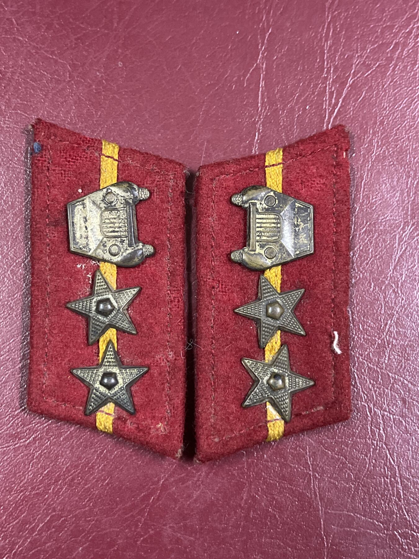 五十年代社会主义国家仿苏联徽章专场拍卖