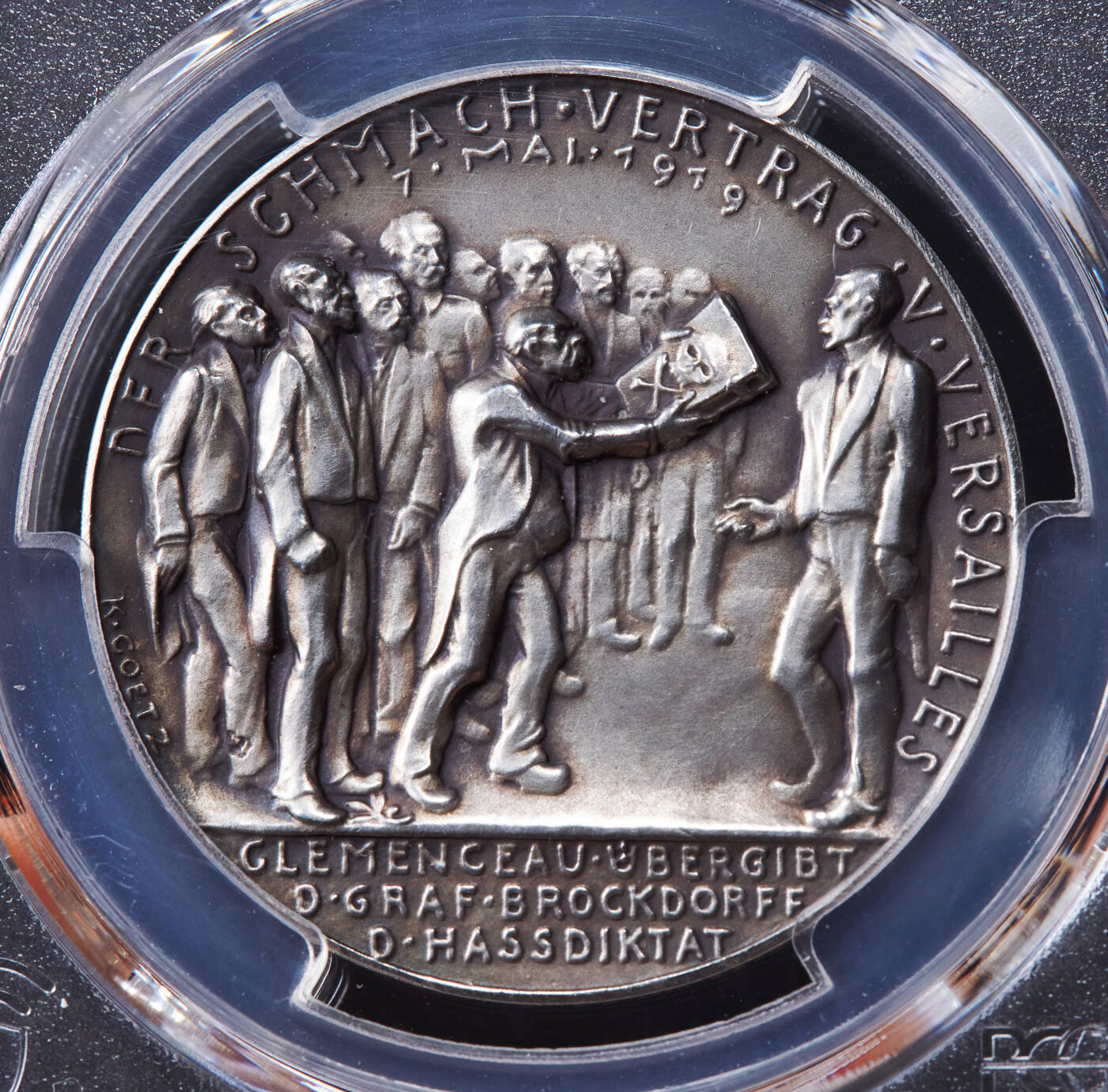 【俄甄集藏】2026年(046)01-07 星期三 晚 19:30 全场包邮 德国1919年纪念一战战败《凡尔赛条约》签署讽刺银章，PCGS SP63，卡尔·哥茨作品，黄油彩老包浆，稀少品种，唯一亚军