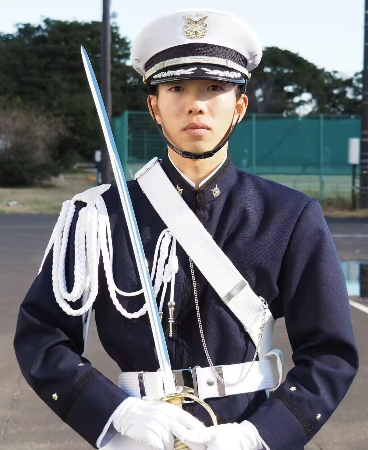 0元起拍勋章 第322期 咸鱼国勋章拍卖专场 1月4日（周日）下午6：00开始 合法未开刃 日本自卫队 防卫大学校仪仗队 指挥刃